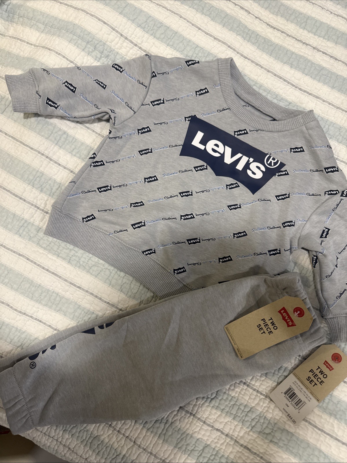 Levi’s Size 18M Jogger Sets Long Sleeves Retail $44