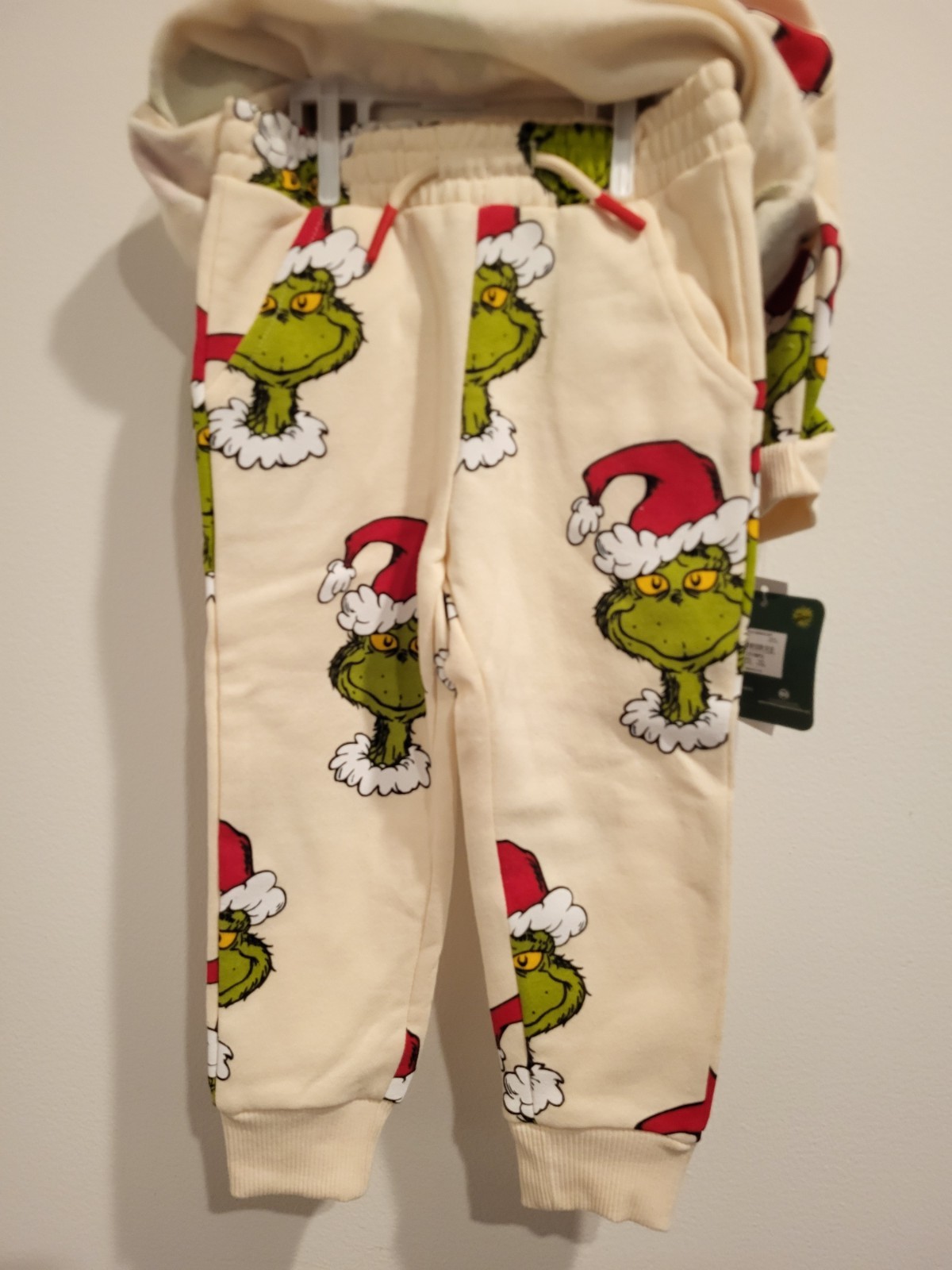 The Grinch Hoodie Pants Set 2T Unisex Beige New With Tags