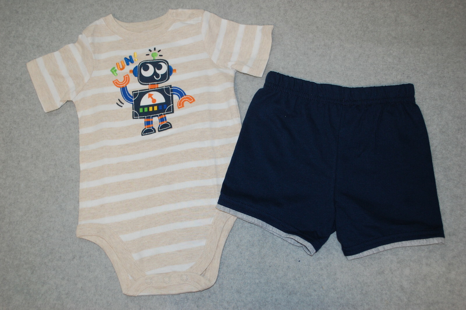 Baby Boys ROBOT “FUN” Bodysuit T-Shirt BEIGE WHITE STRIPE Navy Blue Shorts 18 MO