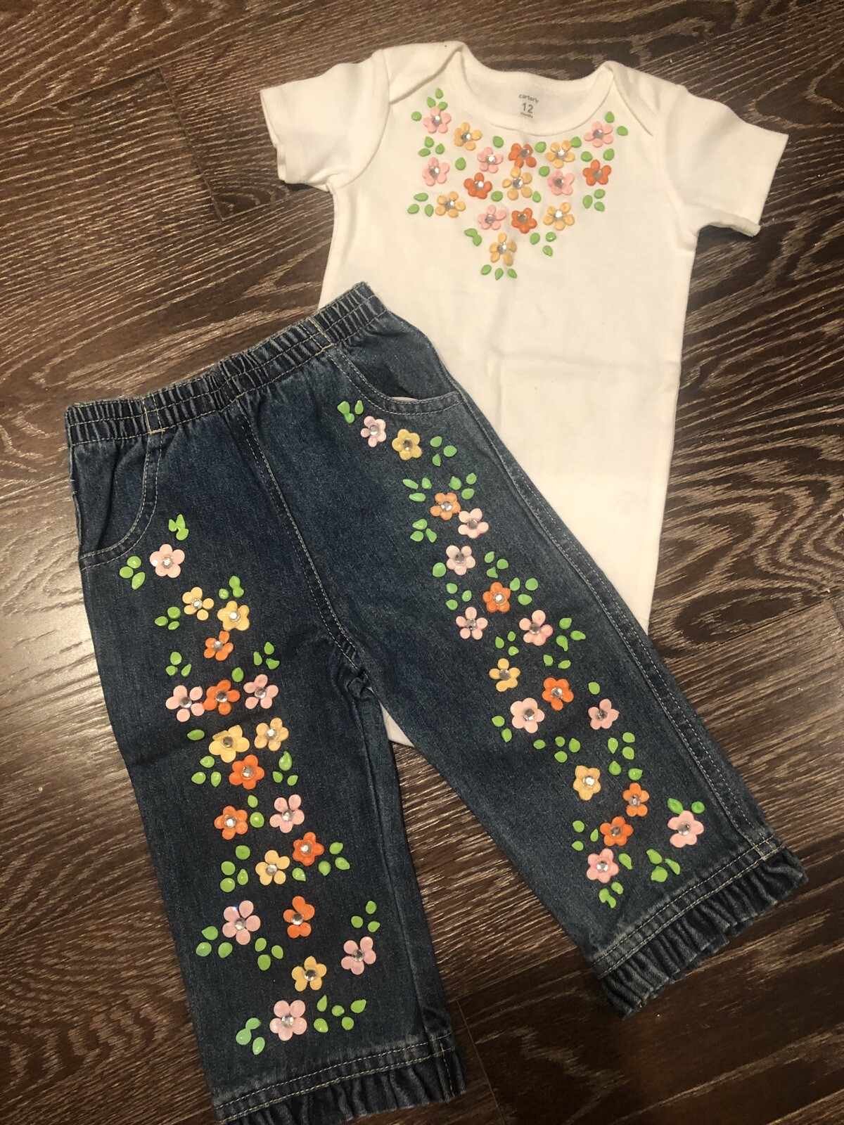 NWT $115 HAND PAINTED DENIM/ TOP SET W/ RHINESTONES SZ 12 MONTHS