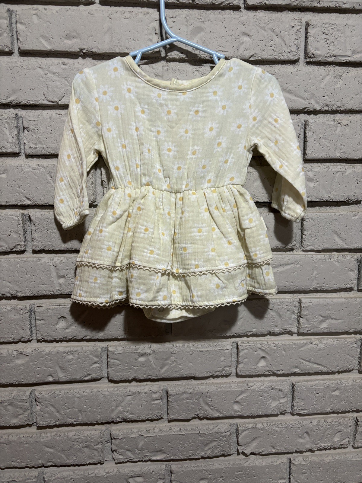 Rabbit Bear Girl’s Floral Yellow One Piece Outfit w Hat 6-9 Months