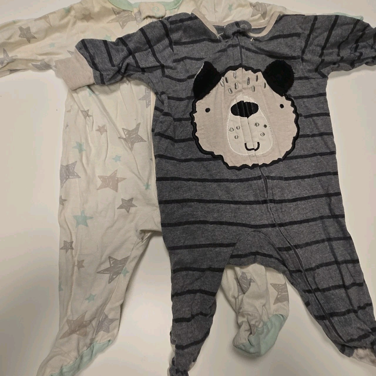 Boys Baby Clothes Lot Of 13 pieces Size 0-3 Months sleepers, swaddle, jumper