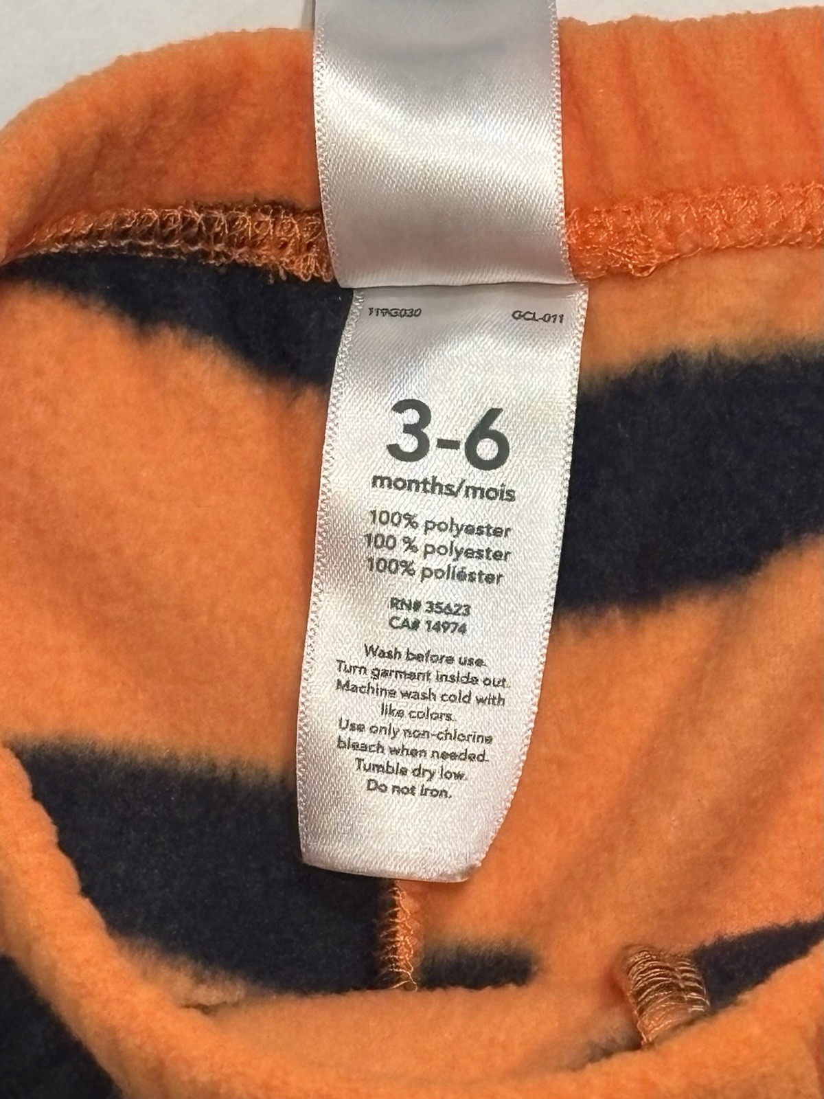 Carter’s Tiger Fleece Hooded Zip Hoodie & Pants 2-Piece Set Size 3-6 months