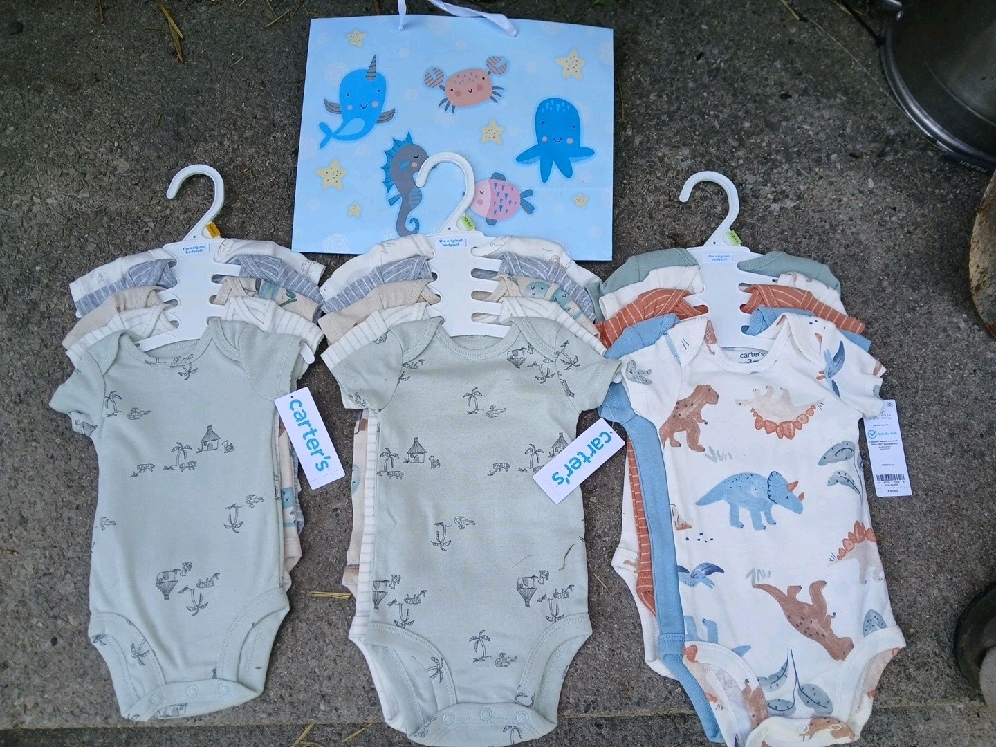 CARTERS 13 JUMPER OUTFITS (5 PCS) NEWBORN (8PCS) 3 MONTHS BABY SHOWER GIFT BAG