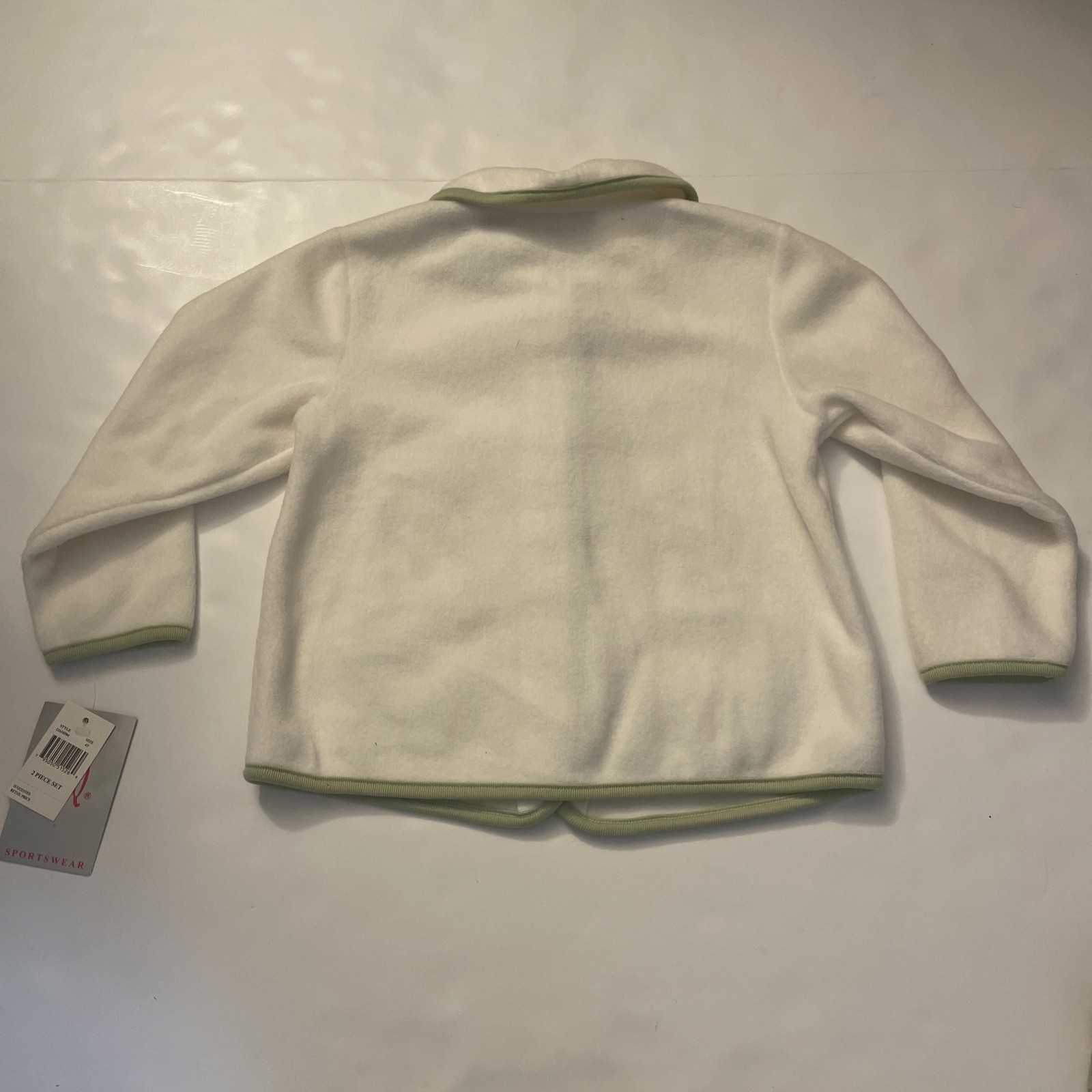 KHQ Sportswear 2-Pc Fleece Girls Outfit – 4T Toddler – Embroidered Dogs & Flower