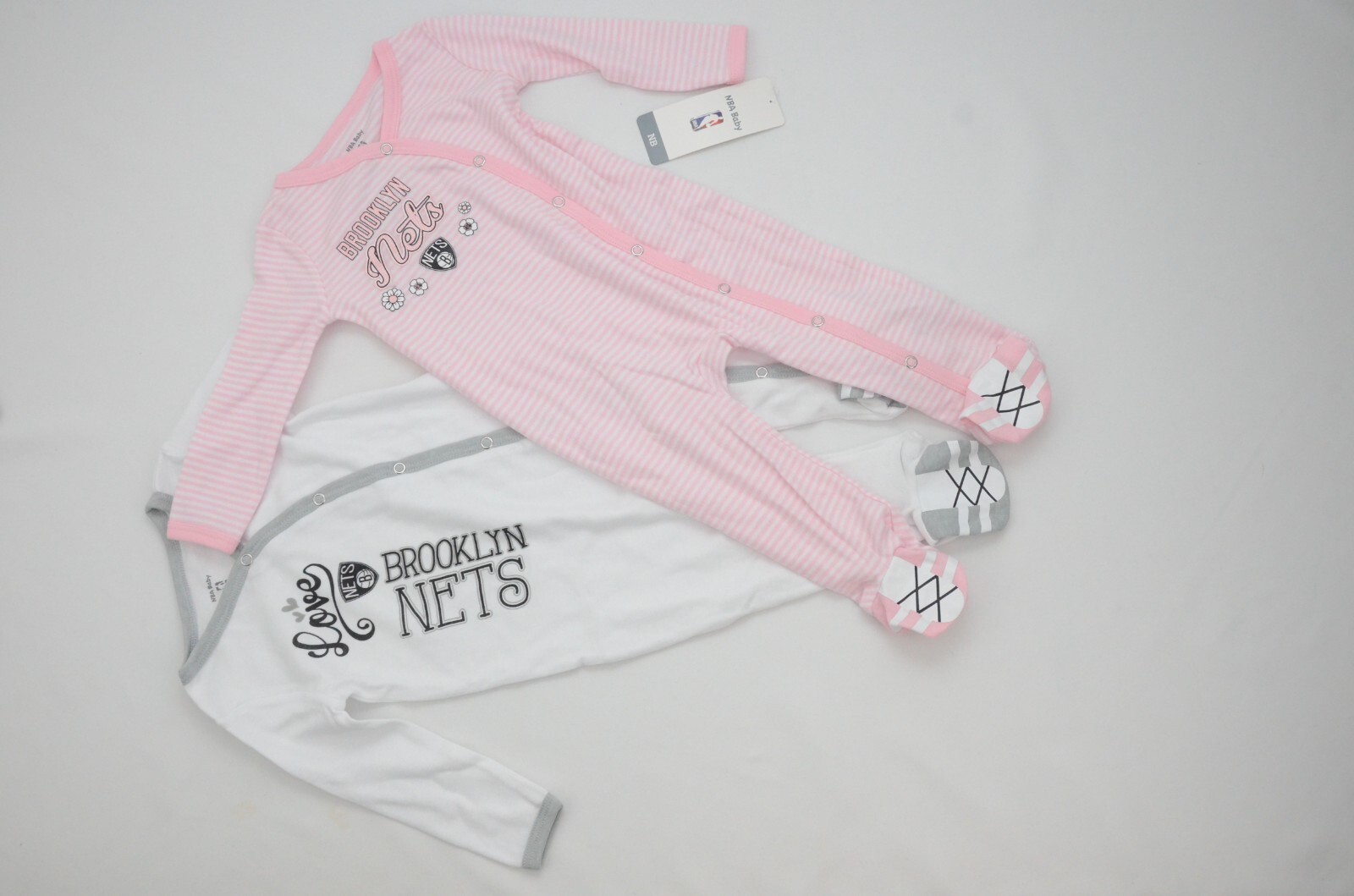 NBA Brooklyn Nets Baby Girl 2 Piece Bodysuit Set Size 9 Months New with Tags