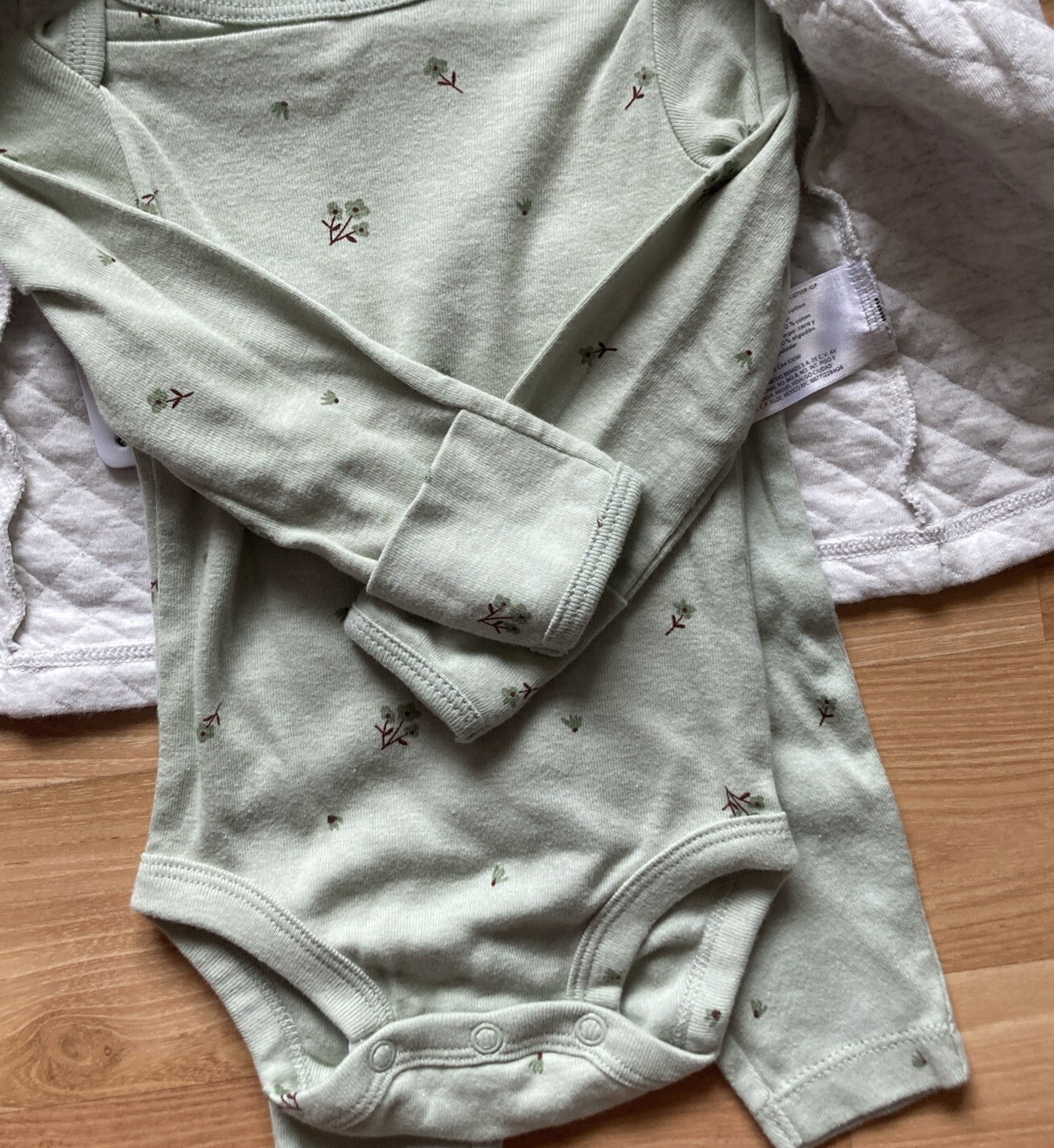 CARTERS Girls 3 PC Quilted light Jacket Hooded green 100% cotton Size 3 M