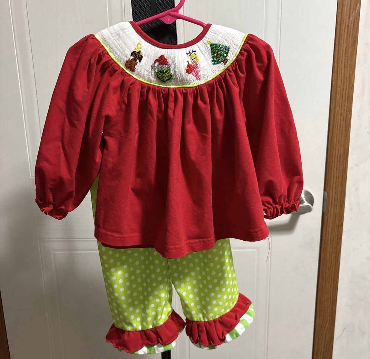 Saving Grace Girls 12M 2pc Grinch Christmas Embroidered Top Polka Dot Pants
