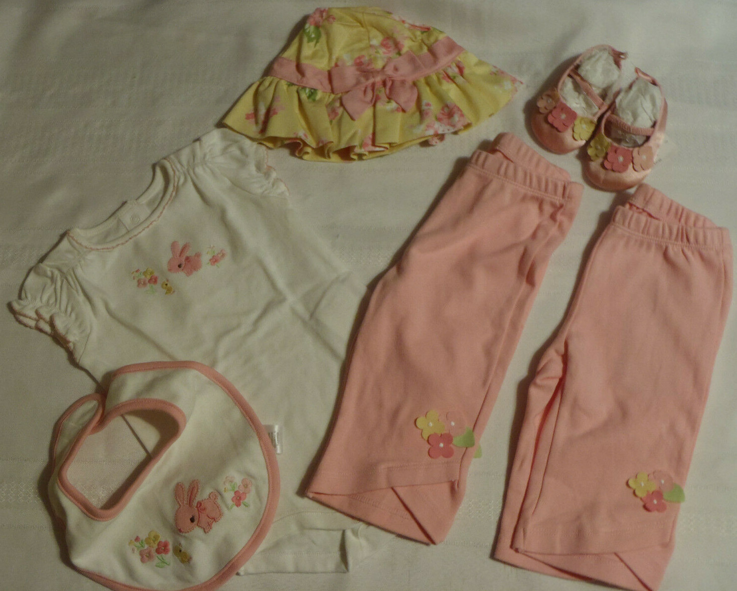 GYMBOREE Petite Petals 3-6 Month Pants Hat 6-12 Month Bodysuit Outlet Bib Outfit