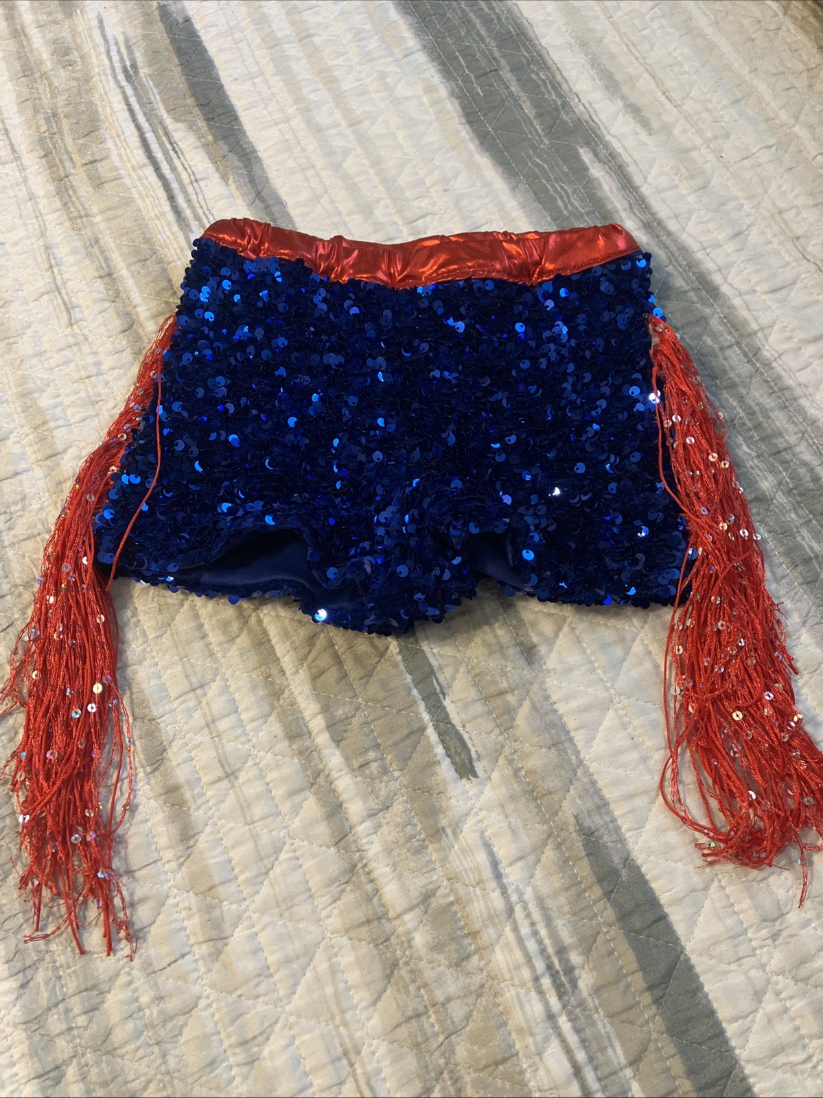 Little Girls Sequin Set Approx 1 1/2 To 2 Years Old Elastic Waist Shorts