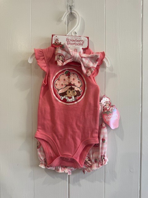 Strawberry Shortcake Baby 3 Piece Set Shorts, Bodysuit, Head bow