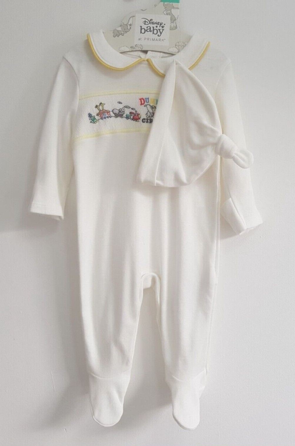 Baby Unisex Disney Dumbo Ivory Sleepsuit & Hat 2 Piece Set 3/6 Months