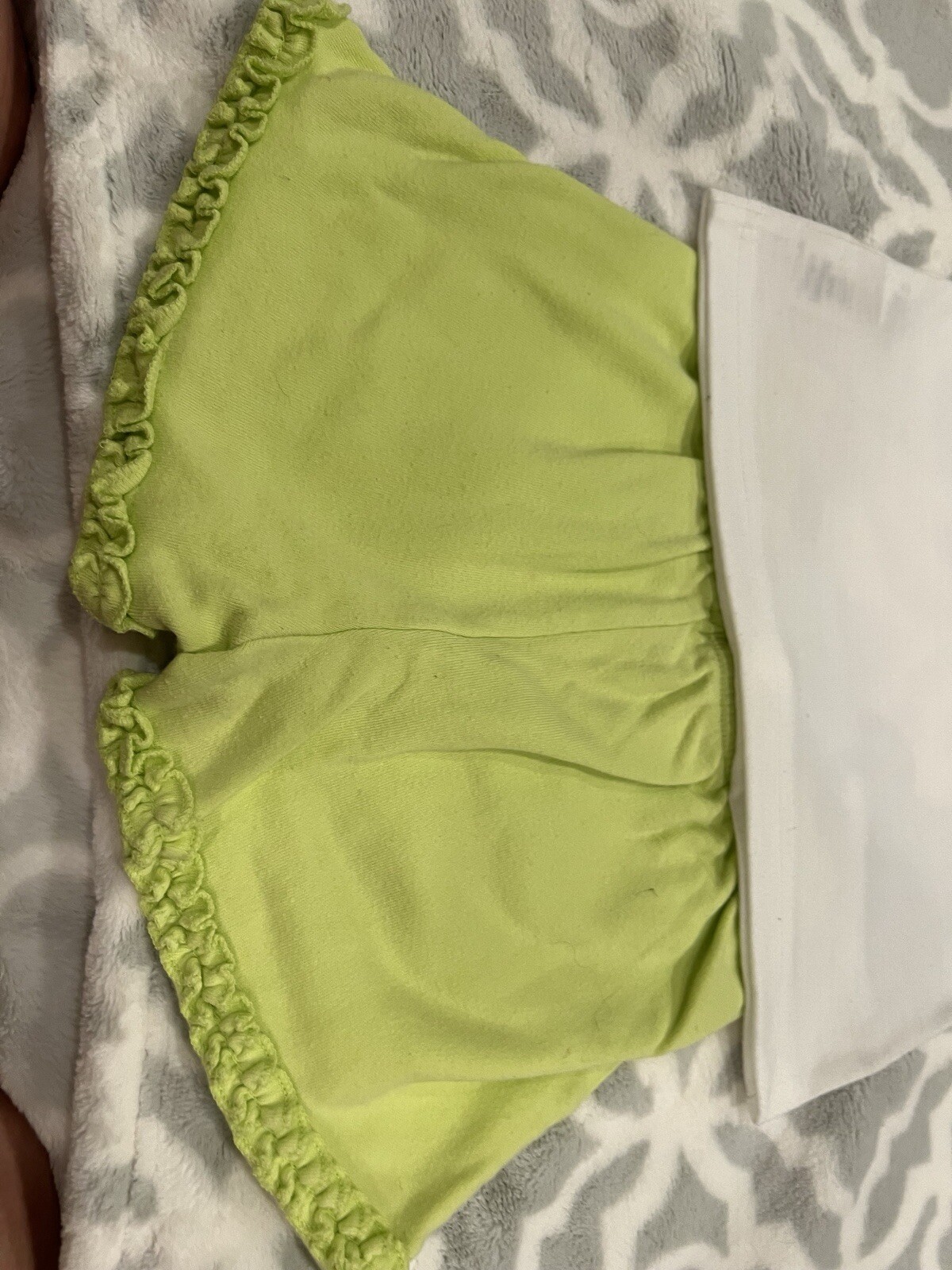 Carters Infant Girls 12m HorseGraphic Applique T-Shirt & Circo Green Shorts 12m