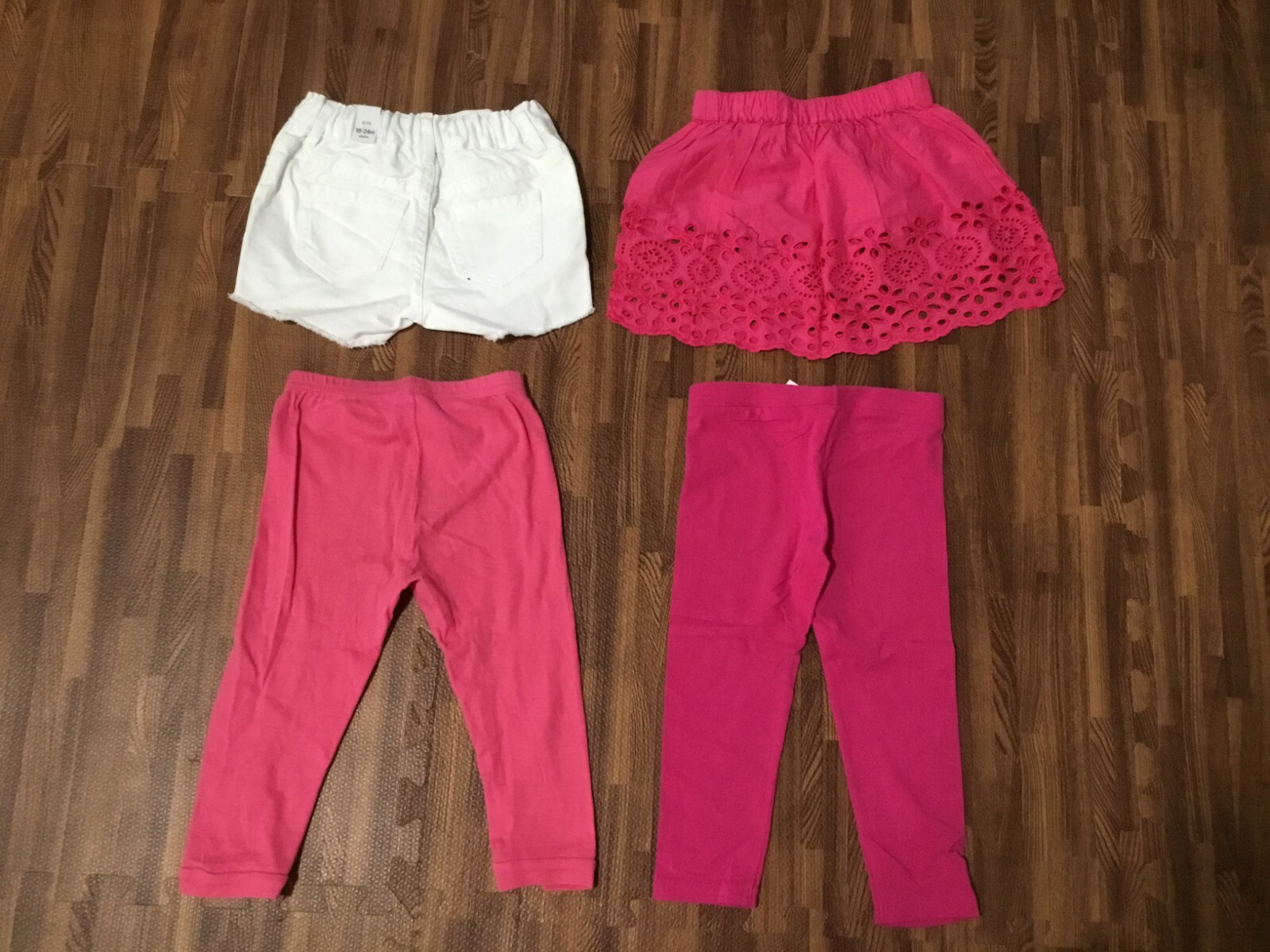 Lot of 4 pcs Girls Toddler 18M-2Y: 1 pcs Shorts, 2 pcs Pants, 1 pcs Skirt