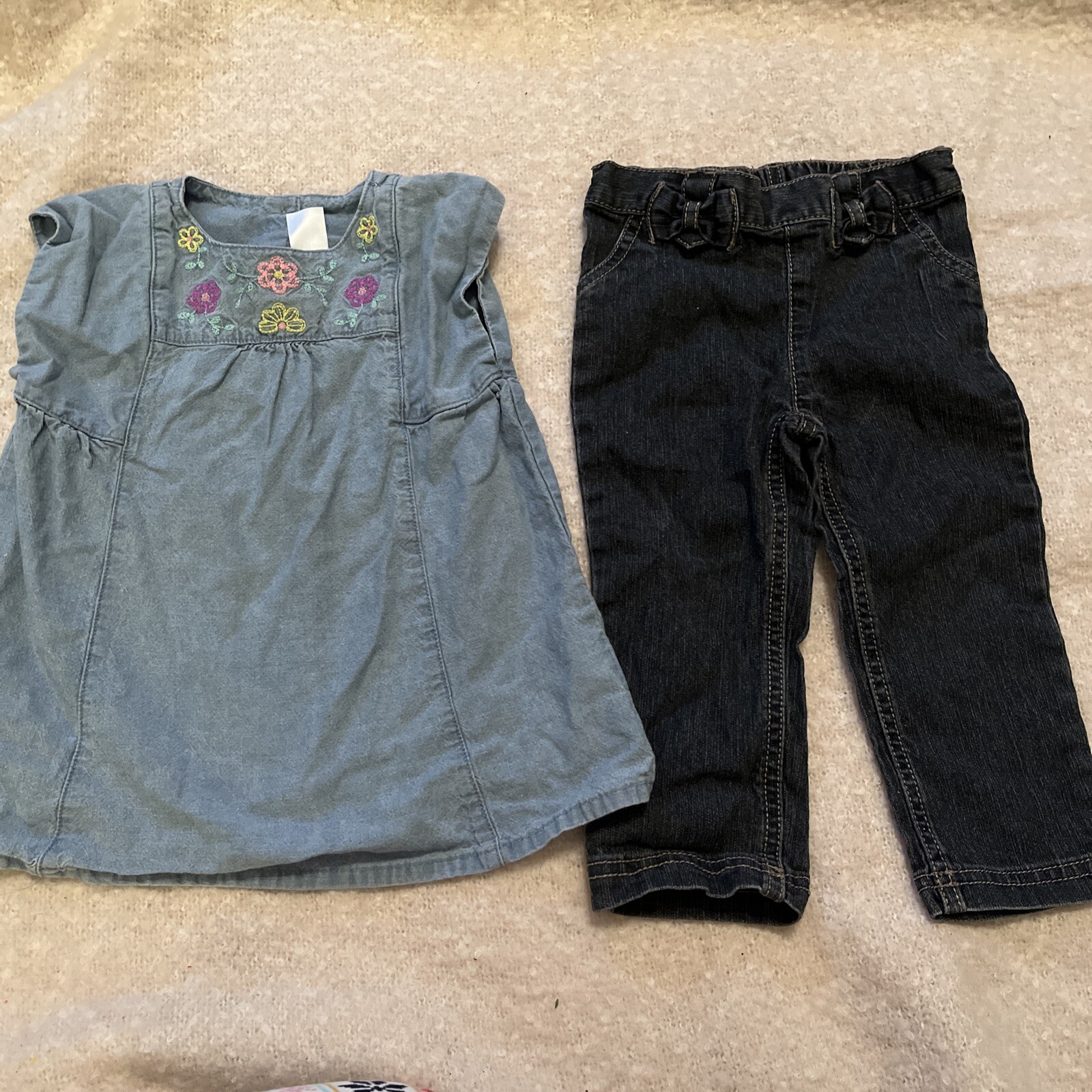 Cute toddler denim outfit top size 2T pants 18 months (Seller ID 1)