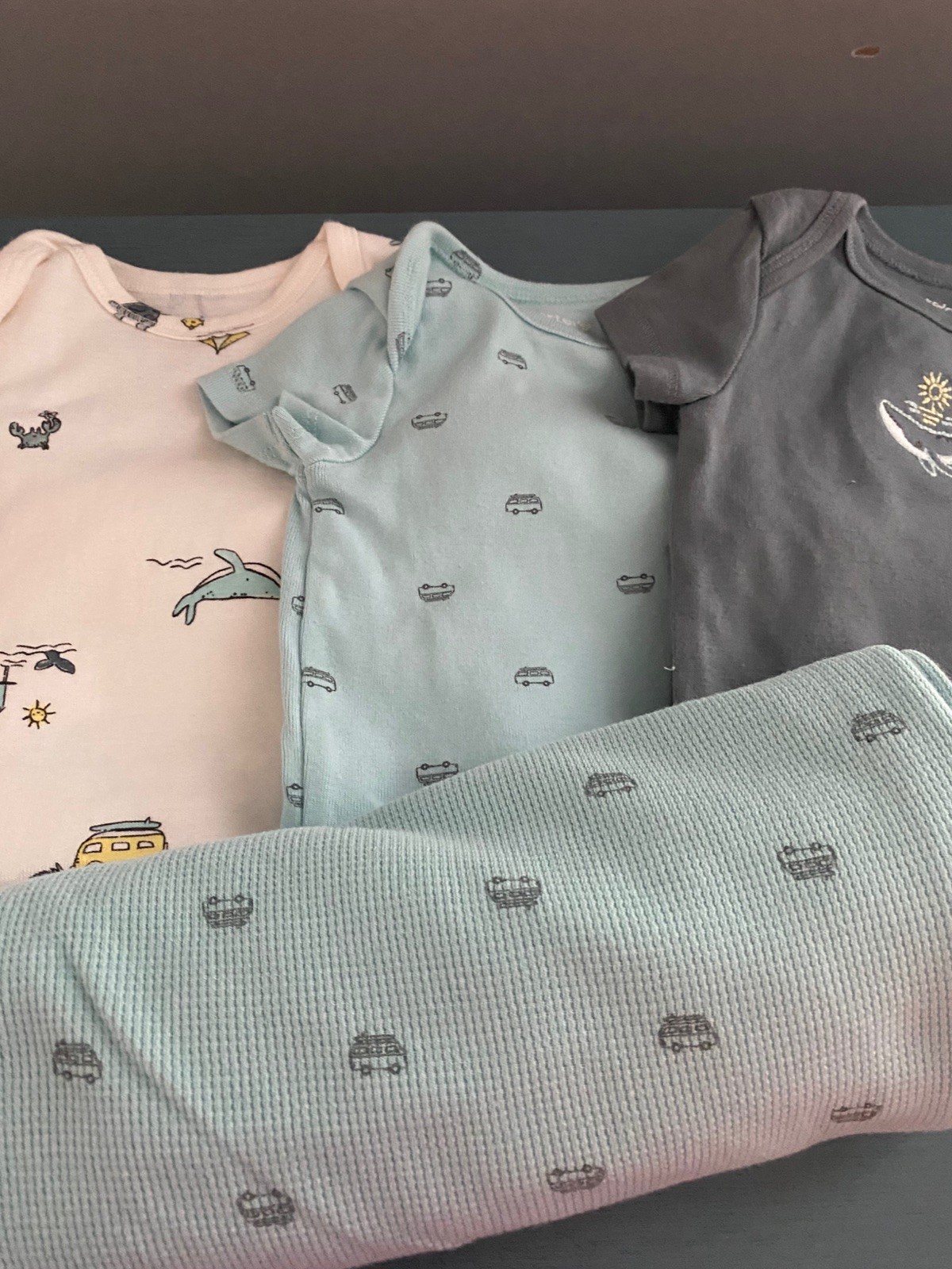BABY BOYS CARTER’S 3M 6 PC Mixed Lot: 4 Bodysuits, Pants, Blanket BEACH THEME