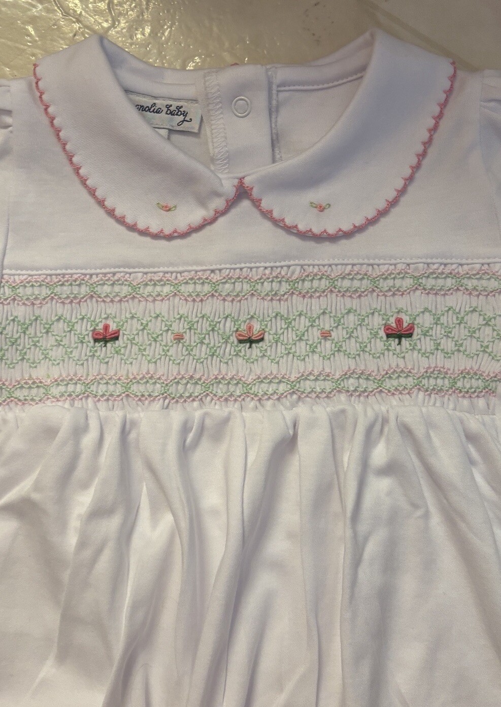 Girls NWT Magnolia Baby Smocked Dress Set & Bloomers Free Bow 18 Months