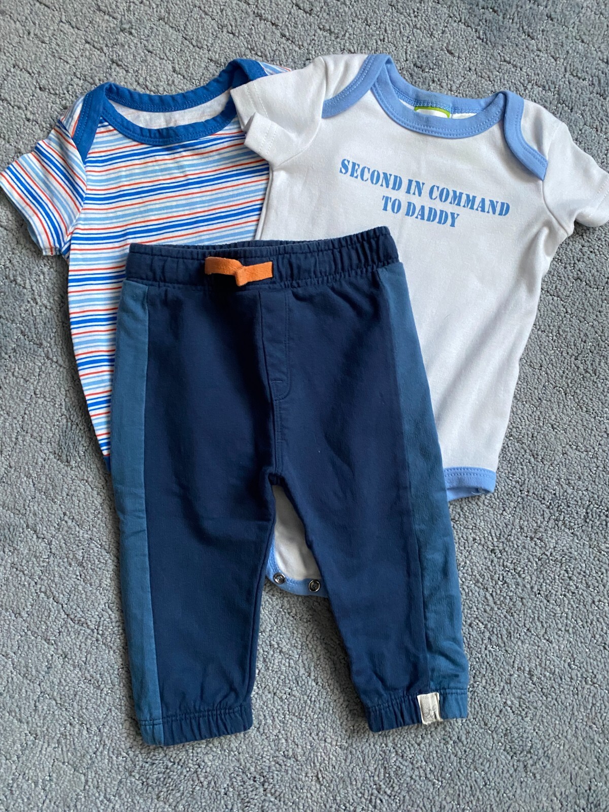 BURT’S BEES Outfit Set Size 3 – 6 mo. Two onsies and pair of pants