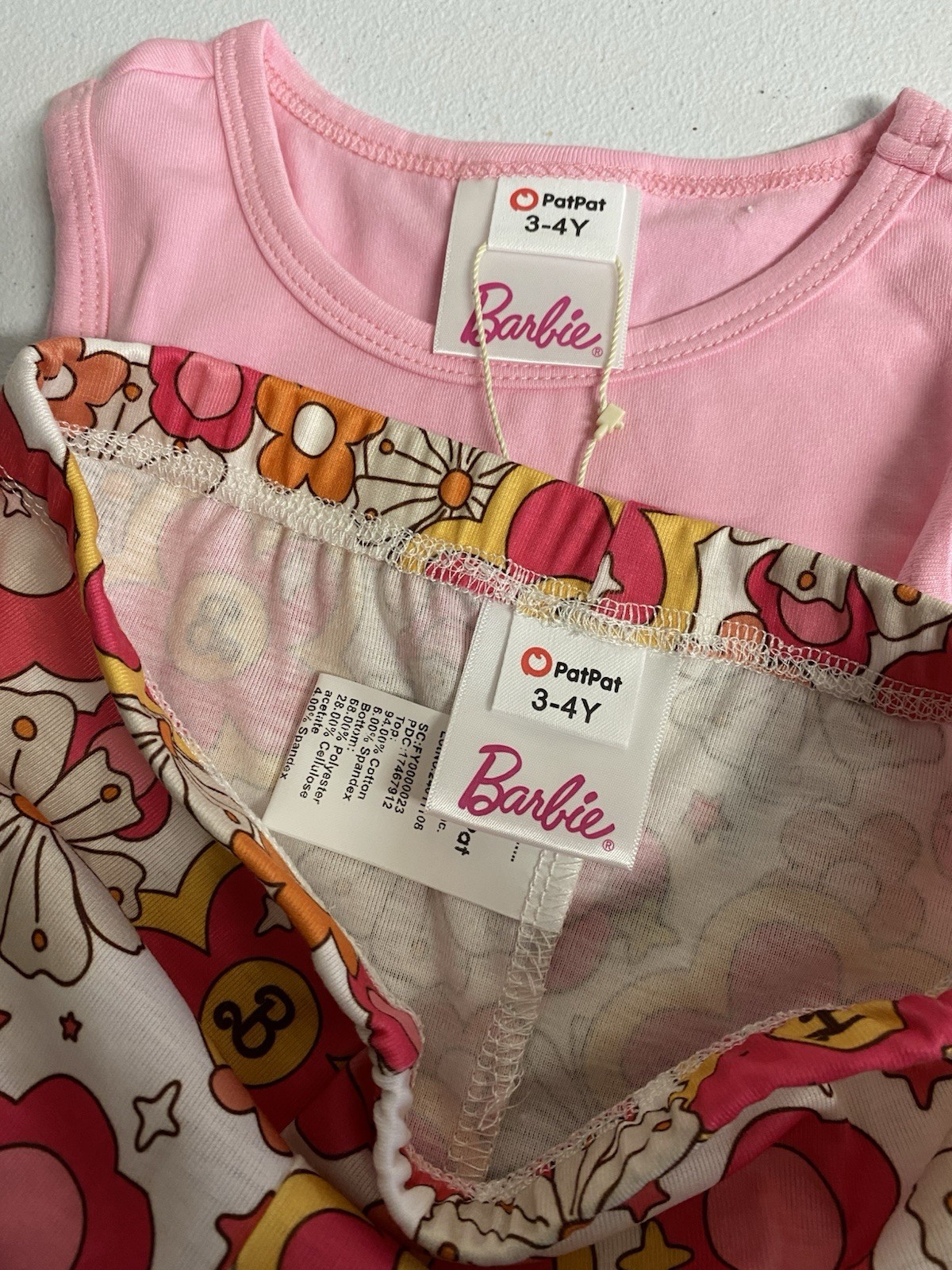 Pat Pat Girl 2 Sets 3-4 Years Hoodie ,Flared Pants And Sleeveless Blouse Shorts