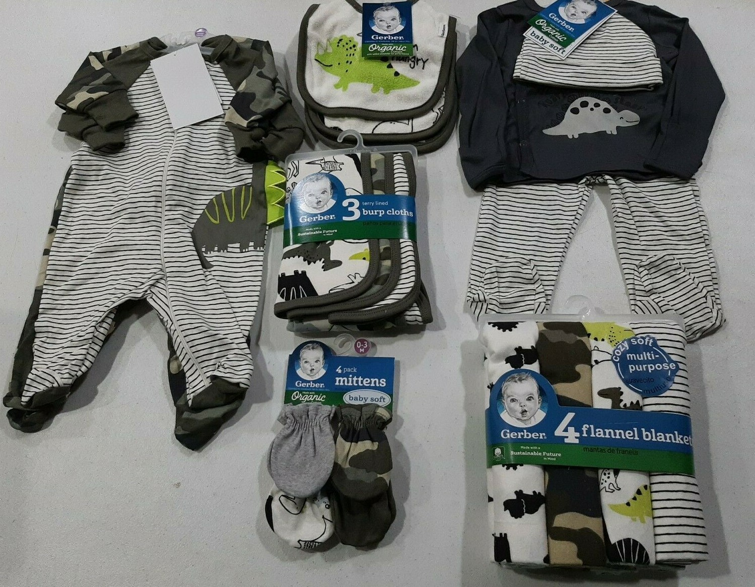 Gerber Baby Boy’s 19 Piece Baby Shower Gift Set NEW Dino, Camo Size Newborn