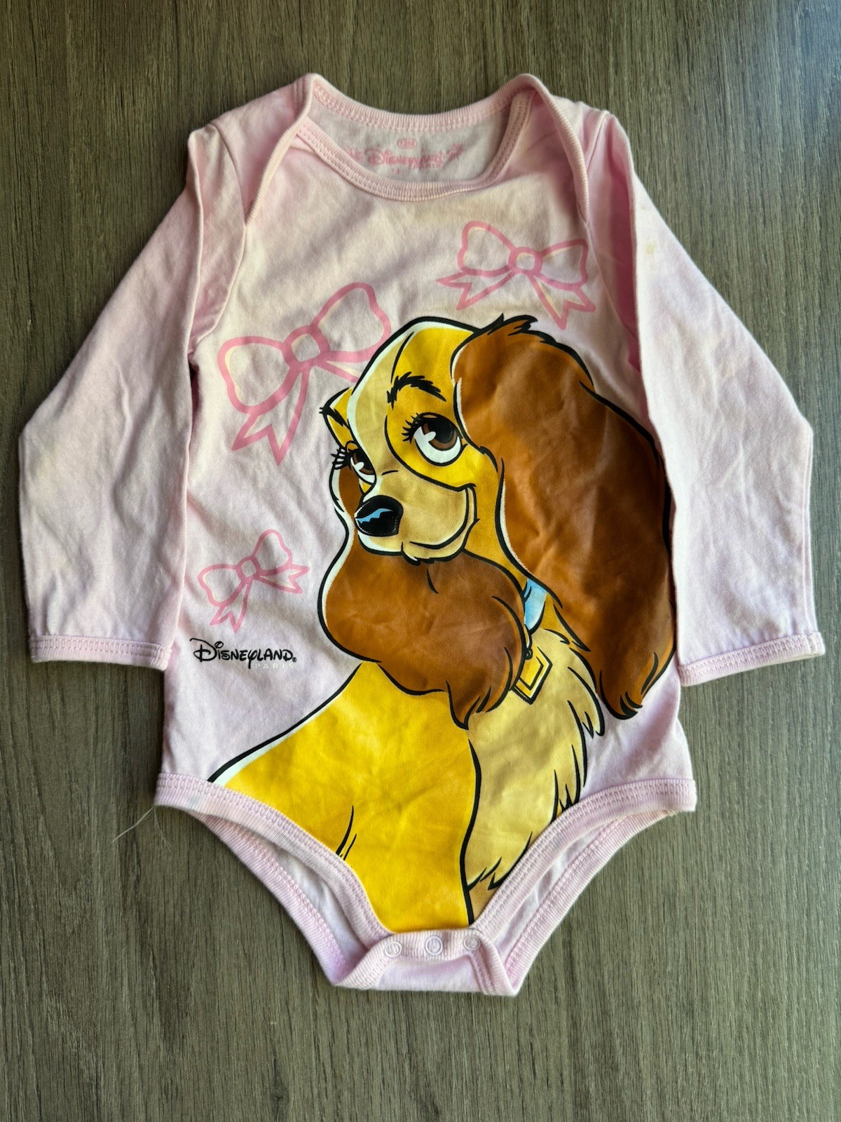 DISNEYLAND PARIS LADY AND THE TRANP BABY 12MONTH BODYSUIT ONE PIECE