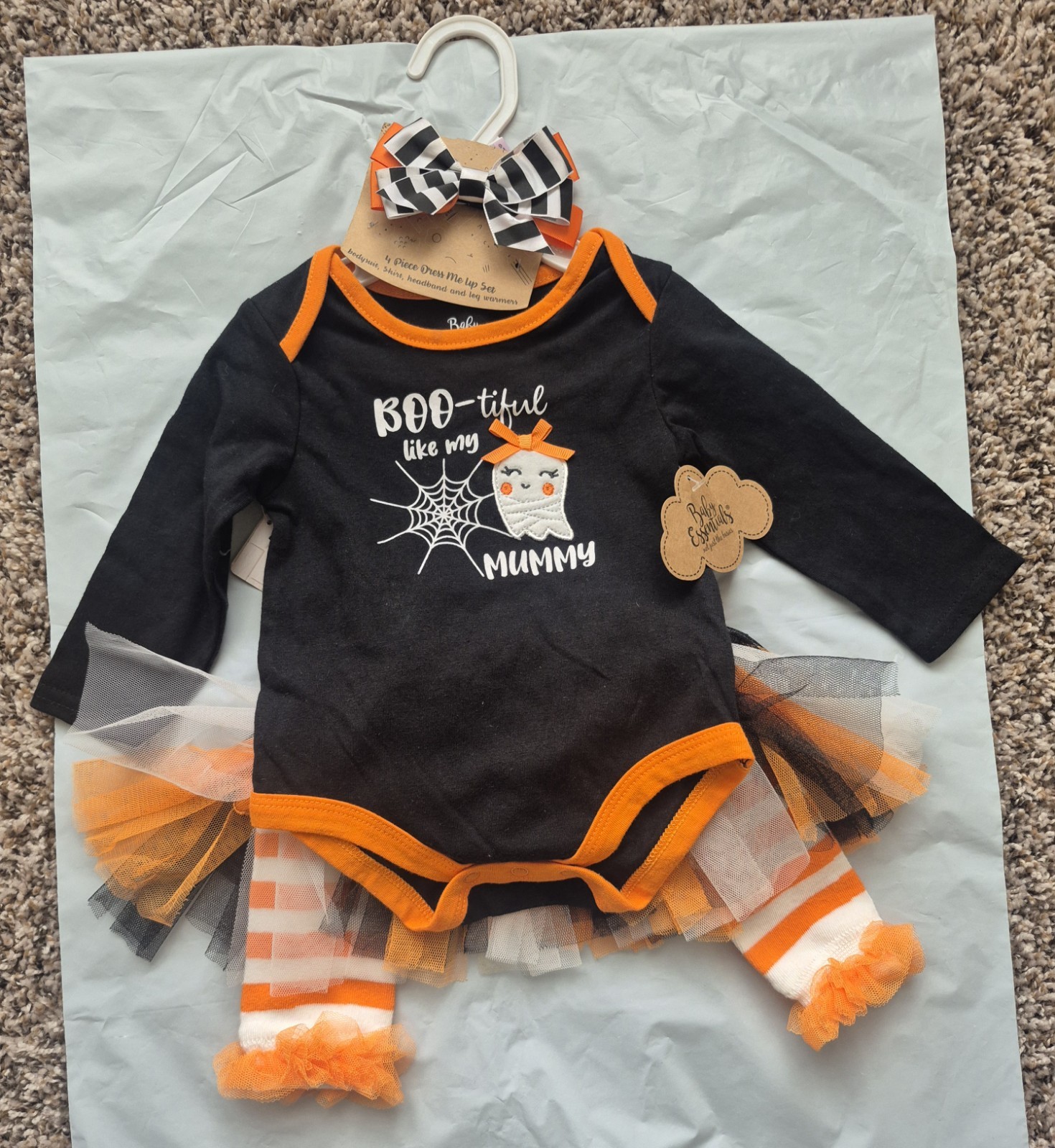Baby Essentials Halloween 4 Piece Set Size 9 Months