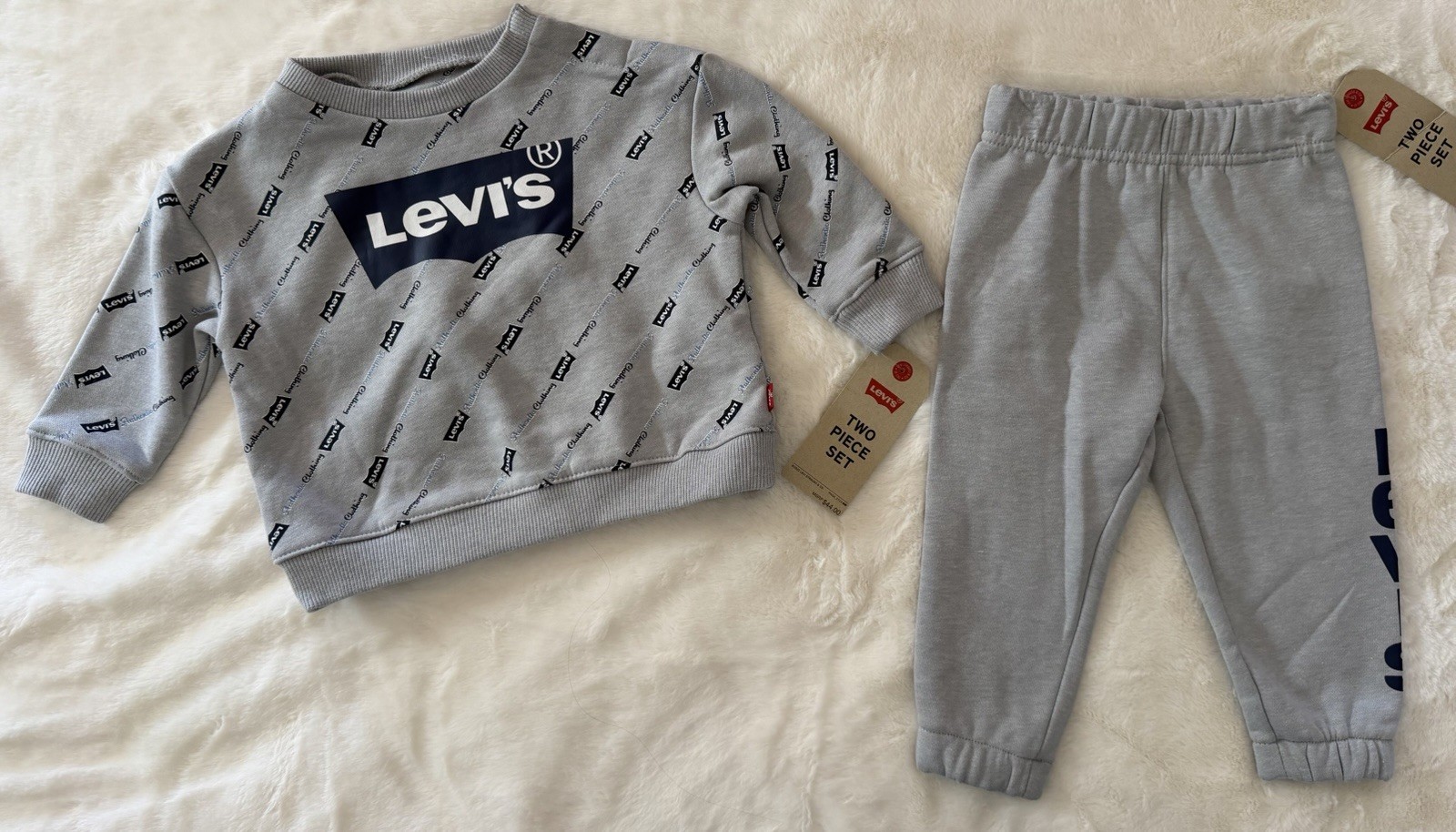 LEVI’S Baby Boy’s Fleece Crew and Joggers Outfit, 2-Piece Set