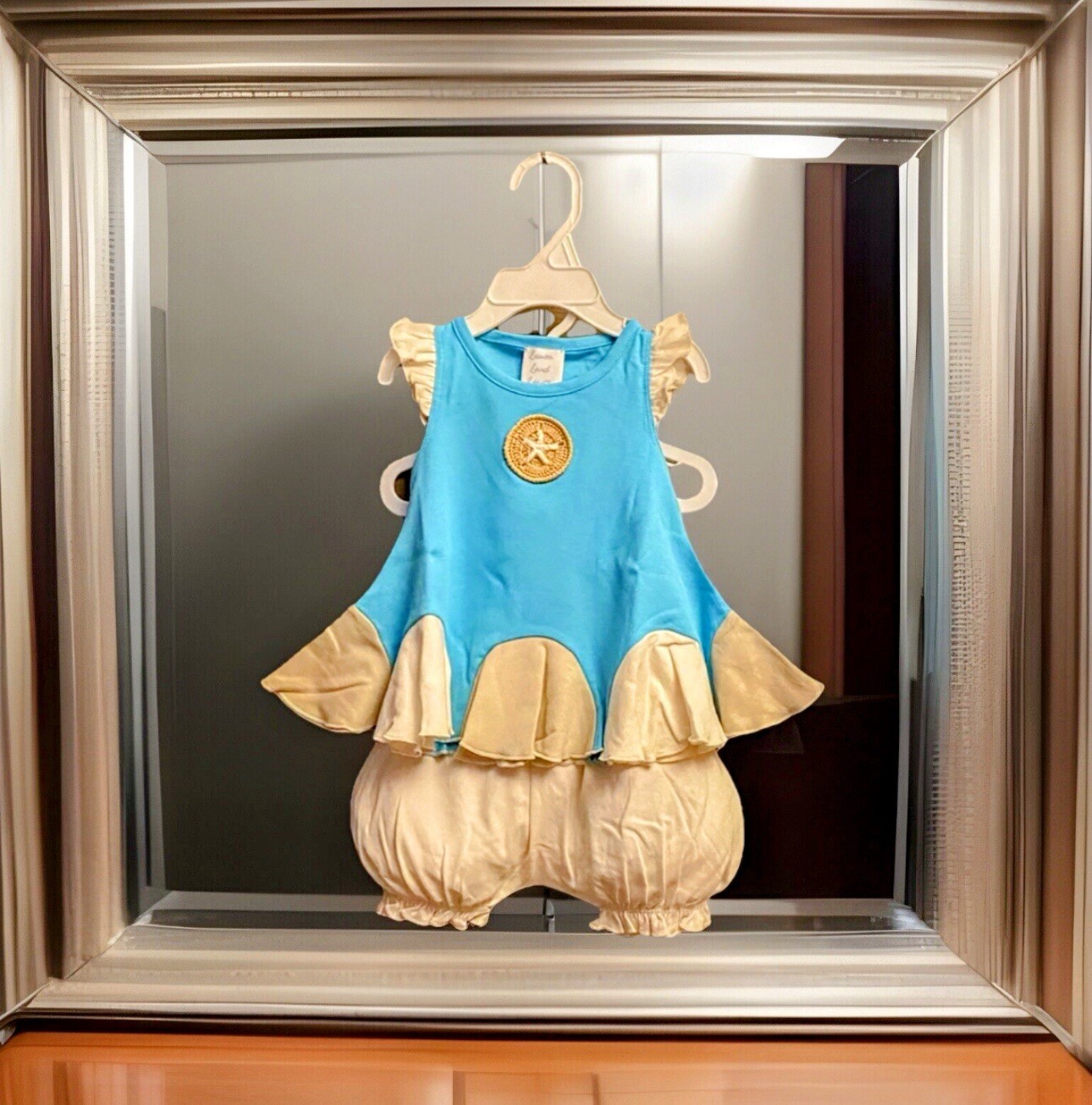 Girls NWT Lemon Loves Layette Embroidered Dress & Bloomers Set Free Bow 3-6 Mos