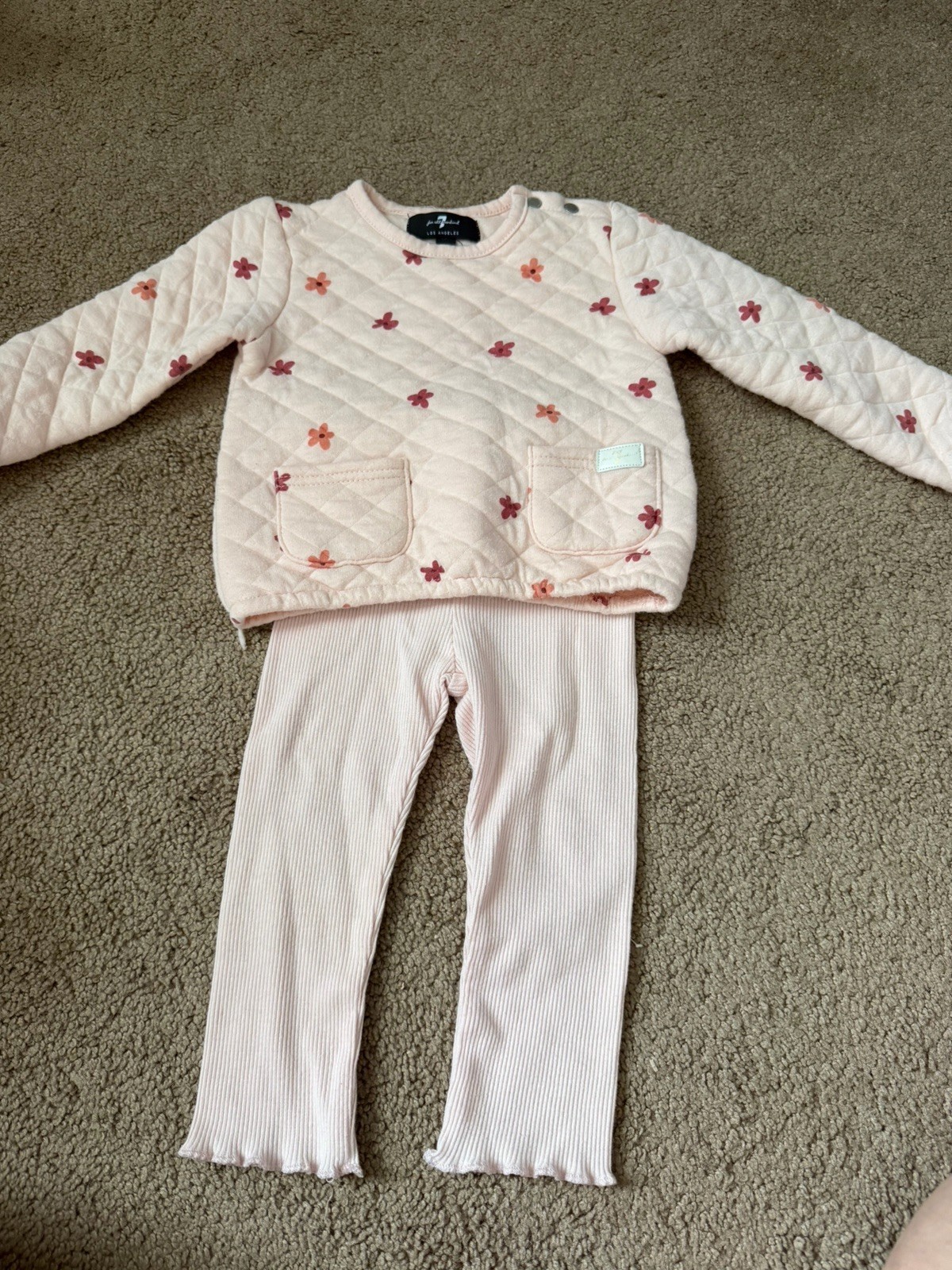 Girl’s 2pc Outfit Set 18 Months 7 For All Mankind Light Pink Flowers Top Pants