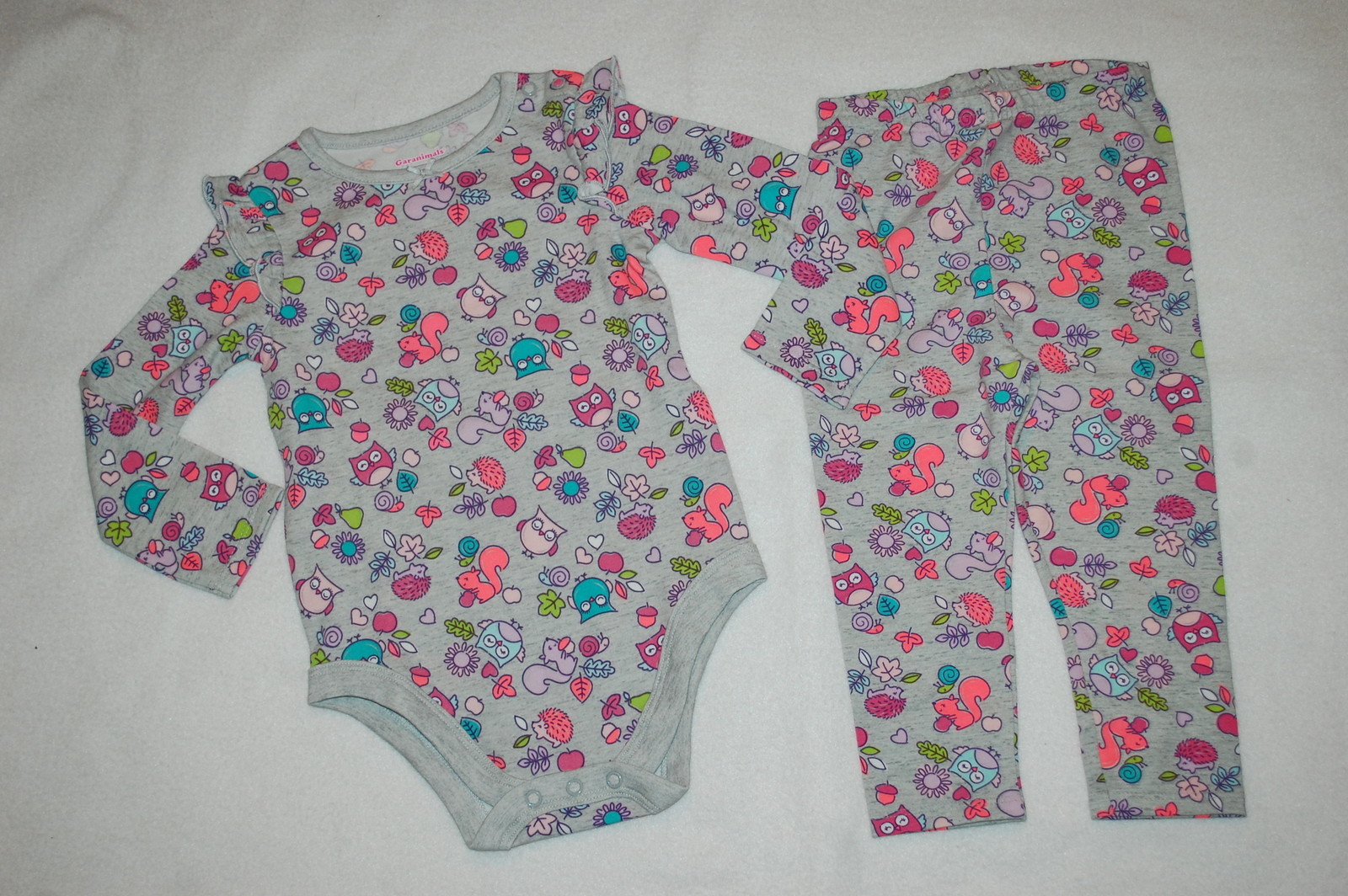 Baby Girls Outfit GRAY w/ CUTE ANIMALS Leggings & L/S Shirt SQUIRREL Owl 0-3 MO