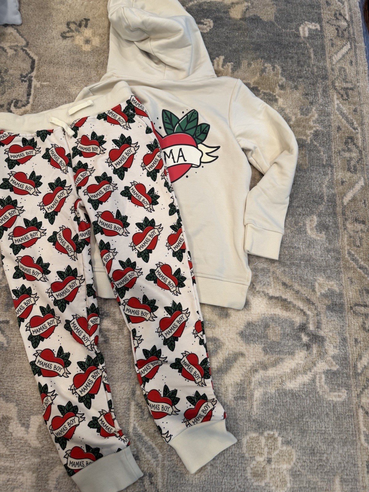 Bums And Roses Mama’s Boy 2 Piece Hoodie Jogger Set 5/6 NEW
