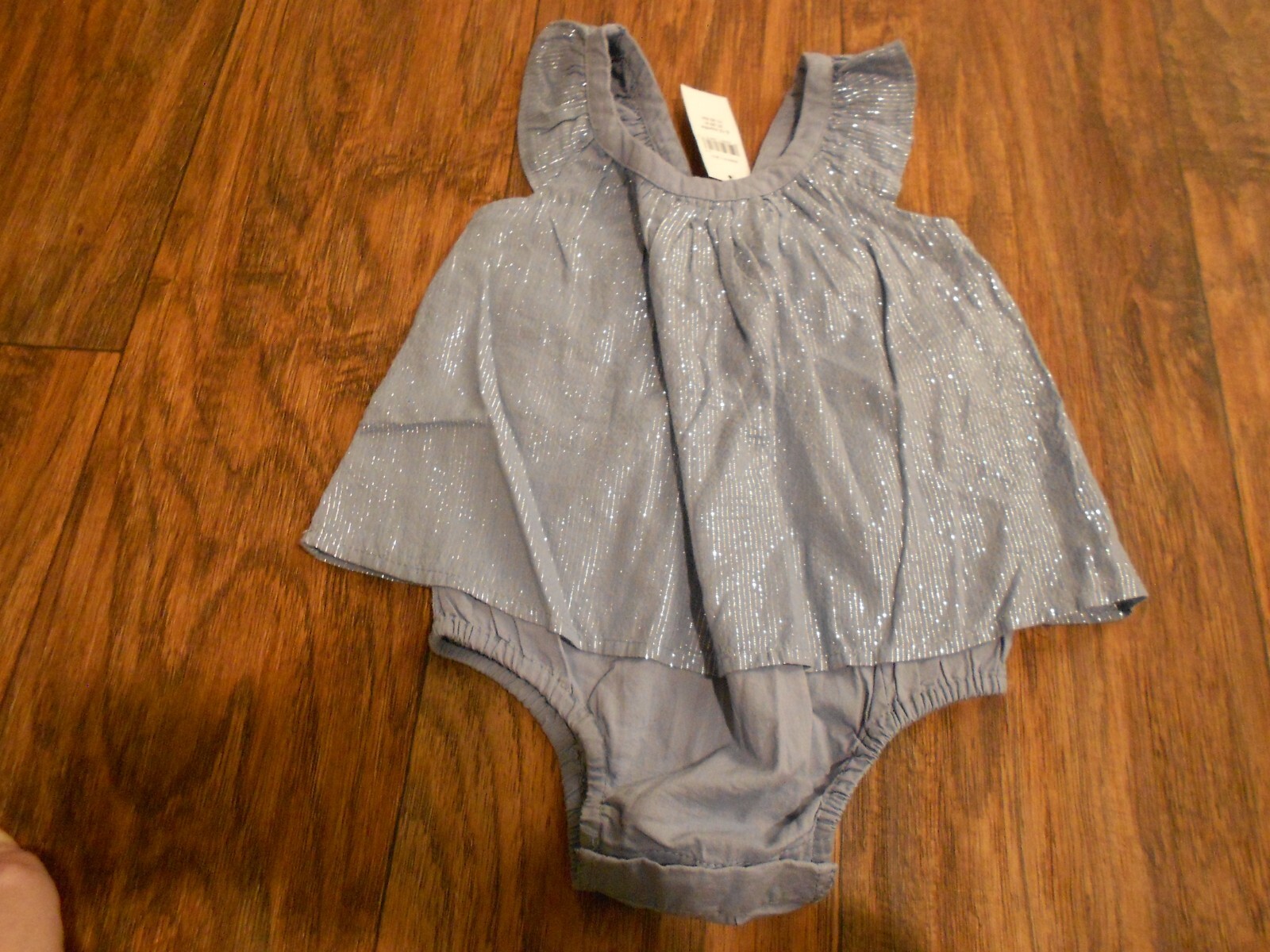 NEW with tags Baby Gap girls outfit size 6 – 12 M months