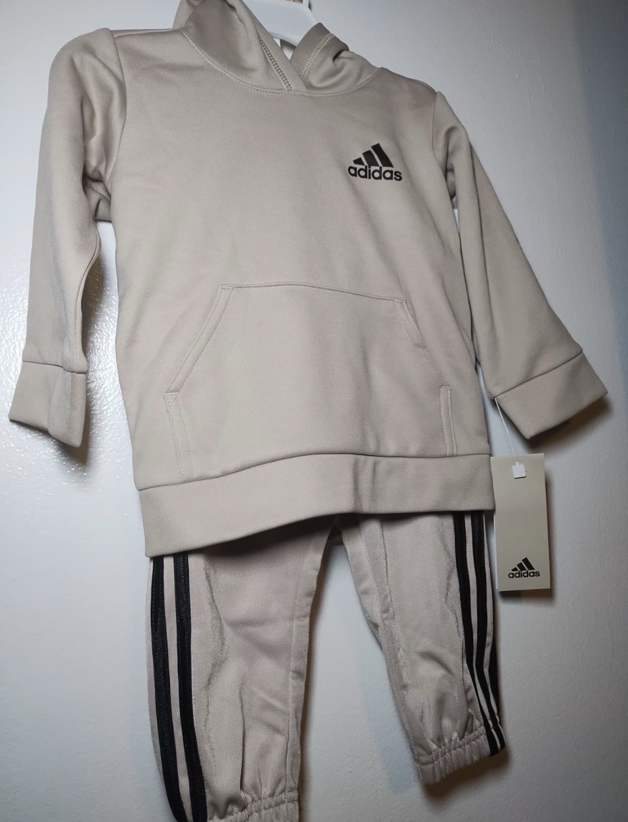 Adidas Baby Boys 2 Piece Hoodie Jogger Set 12 Months Beige Black Stripes NWT