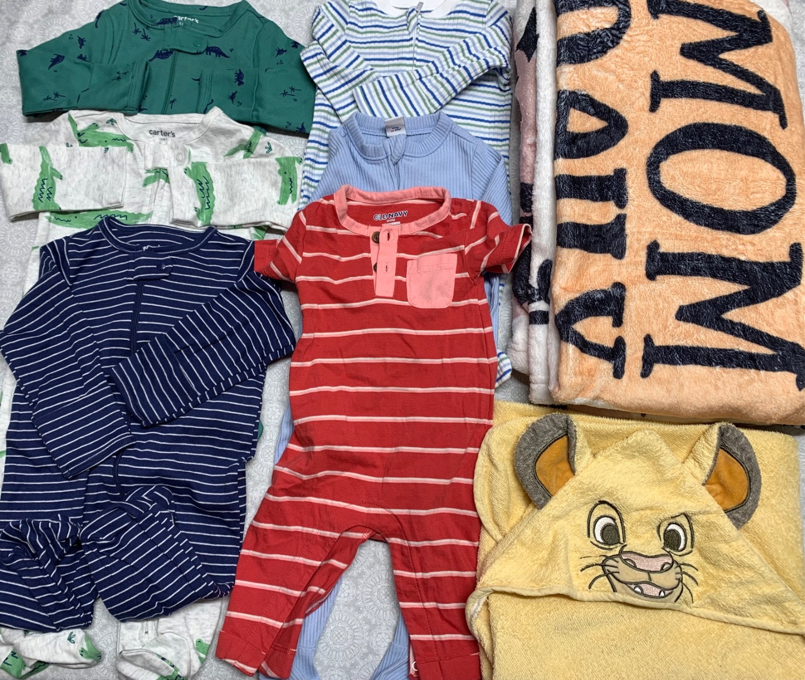 BABY BOY CLOTHES SET 20+ Pieces 0-6 Blanket T-shirts Pants Caps Socks