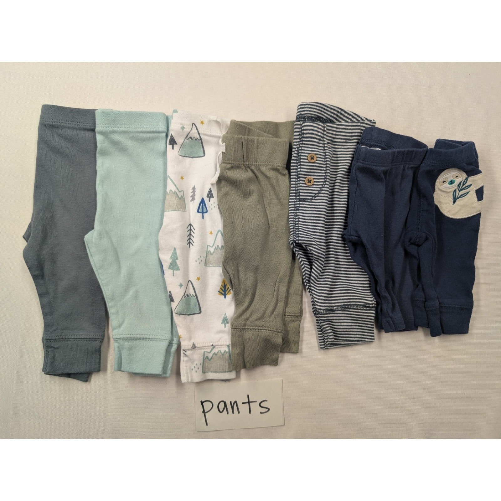 24 Pieces Baby Boy NB to 3 mo Various Brands Bodysuits Short/Long Sleeve Pants