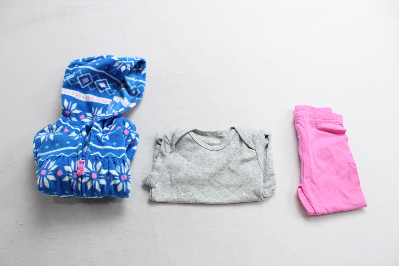Carter’s Baby Girl’s Aztec Print 3 Piece Hoodie Set EJ3 Multicolor Size 6M NWT