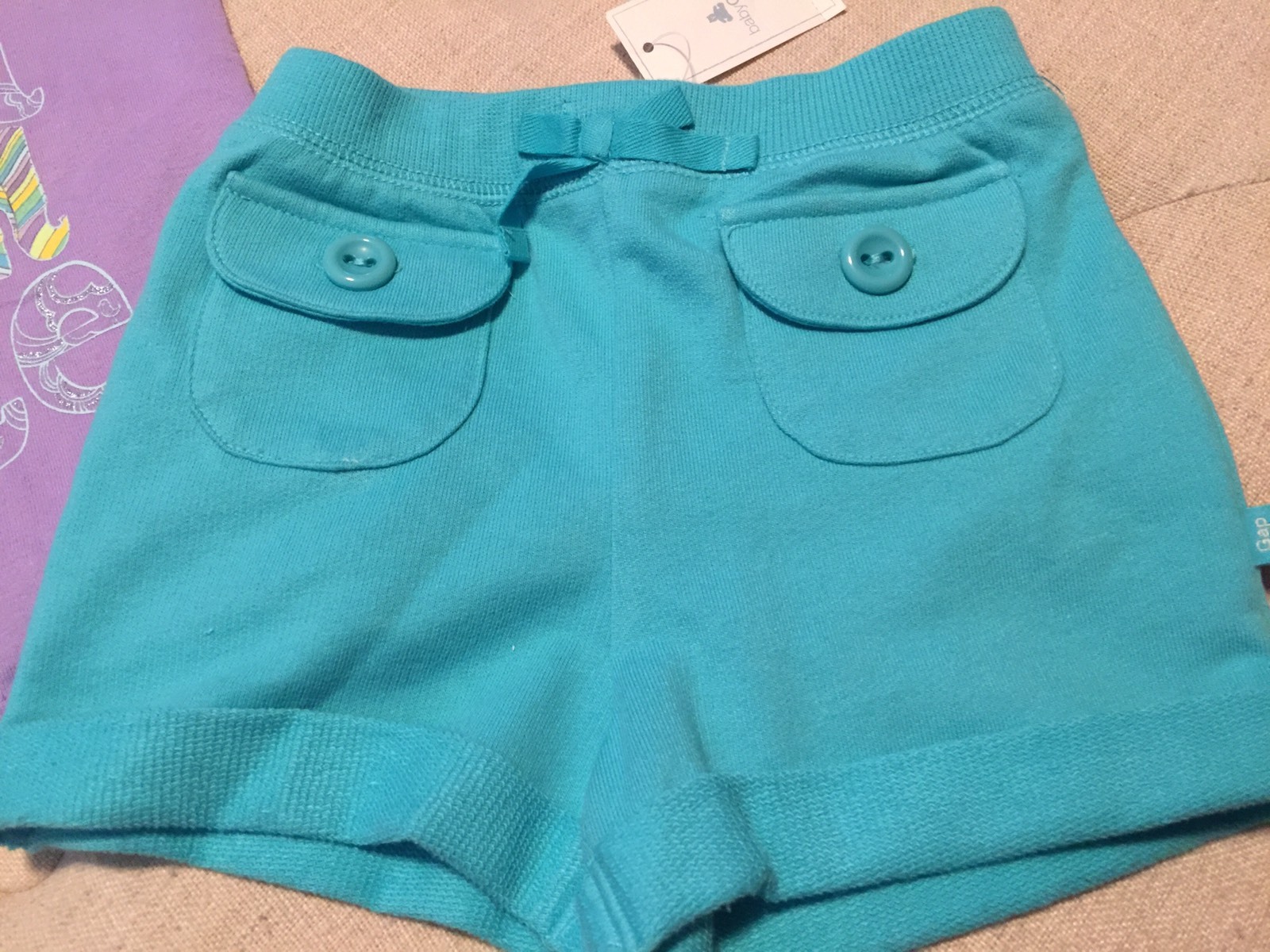 NWT BABY GAP GIRLS PLAYTIME FAVORITES 2PC OUTFIT – SHIRT & SHORTS SIZE 12-18 MOS