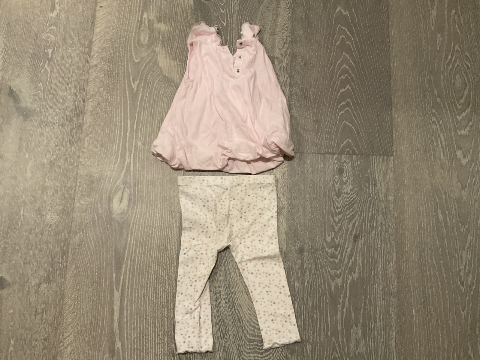 Disney Store Baby Dumbo Two Piece Outfit Size 12-18 Months