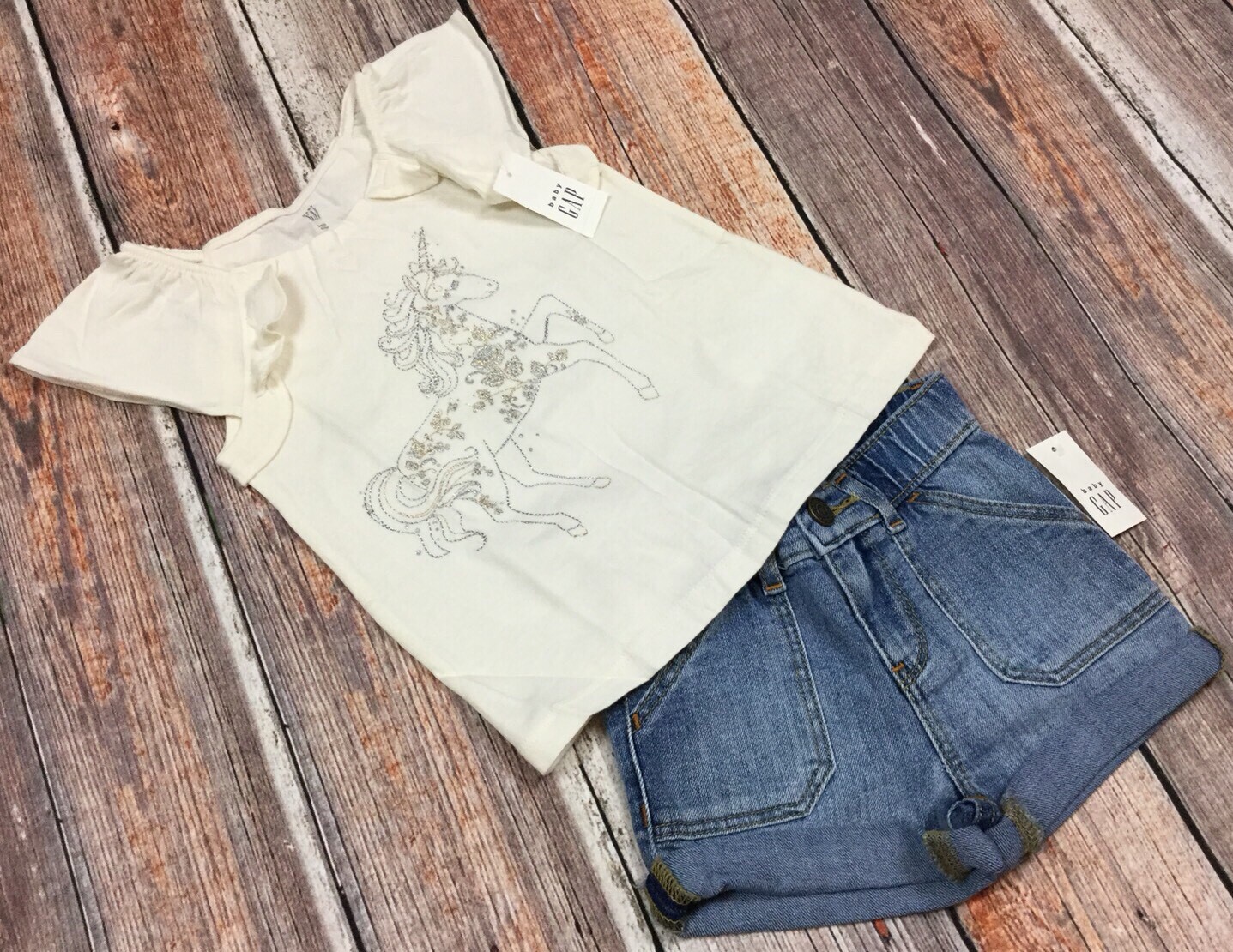 Baby Gap Girls 12-18 Months Outfit. Unicorn Shirt & Denim Shorts. Nwt