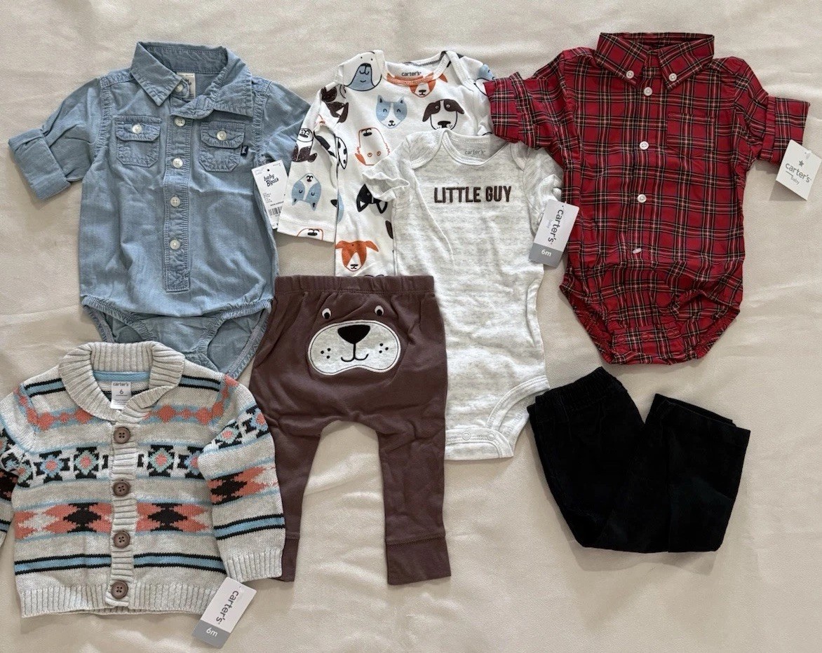 All new! Carter’s 6 months 7 pieces bundle
