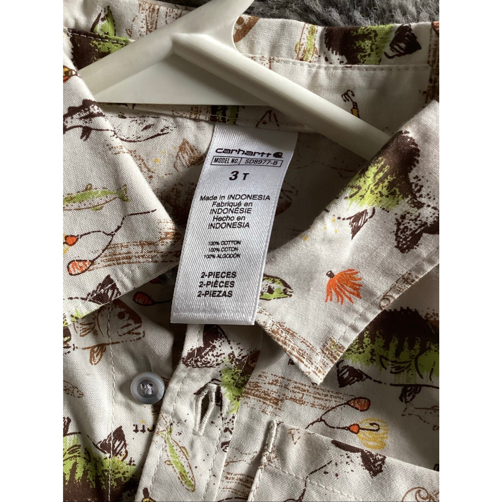 NWT Carhartt Boys Short-Sleeve Fish Print Button-Up Shirt Summer Beige Size 3T