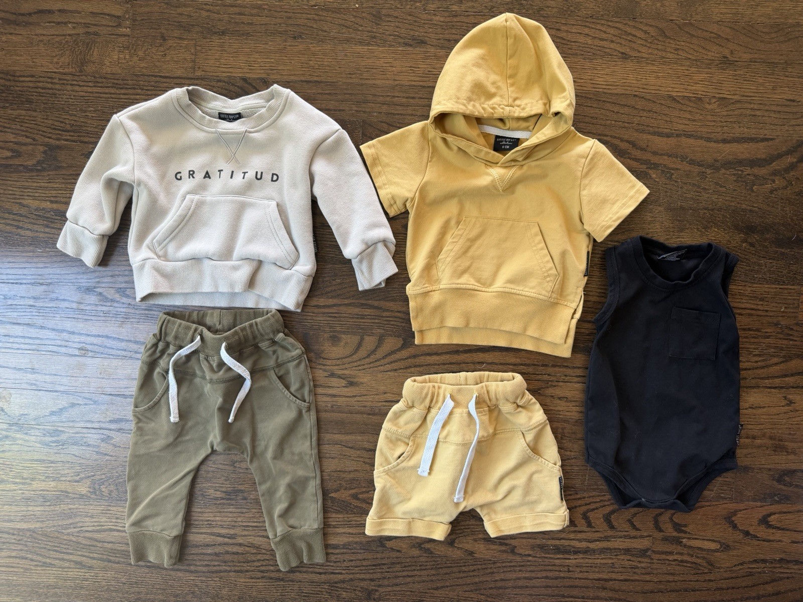 Little Bipsy Short Shirt Romper Pants Baby Boy Bundle 6-12 Months Set Lot Girl