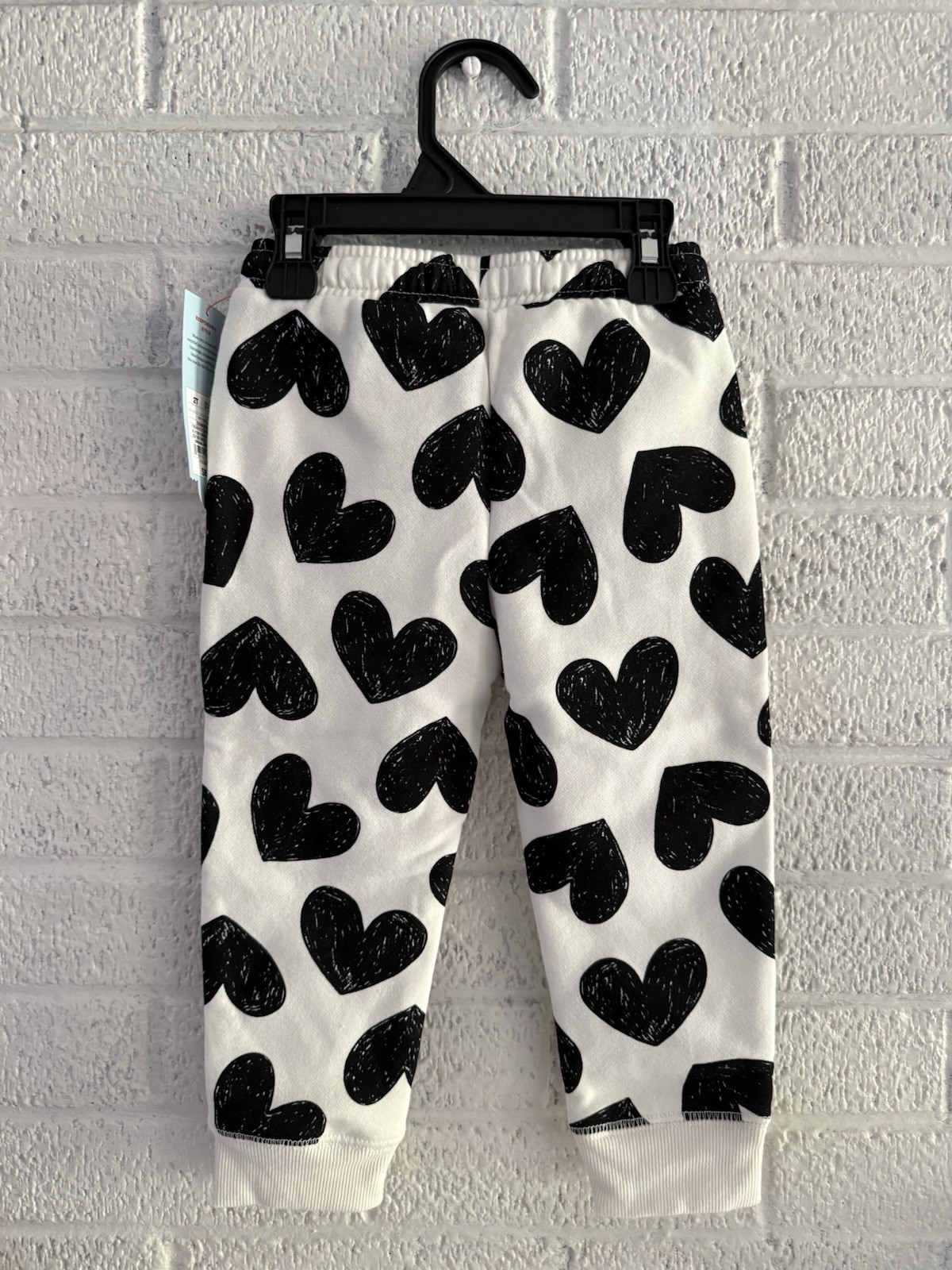 NEW Cat & Jack White Black Hearts Baby Girls 2T Sweatpants Joggers Pants Bottoms