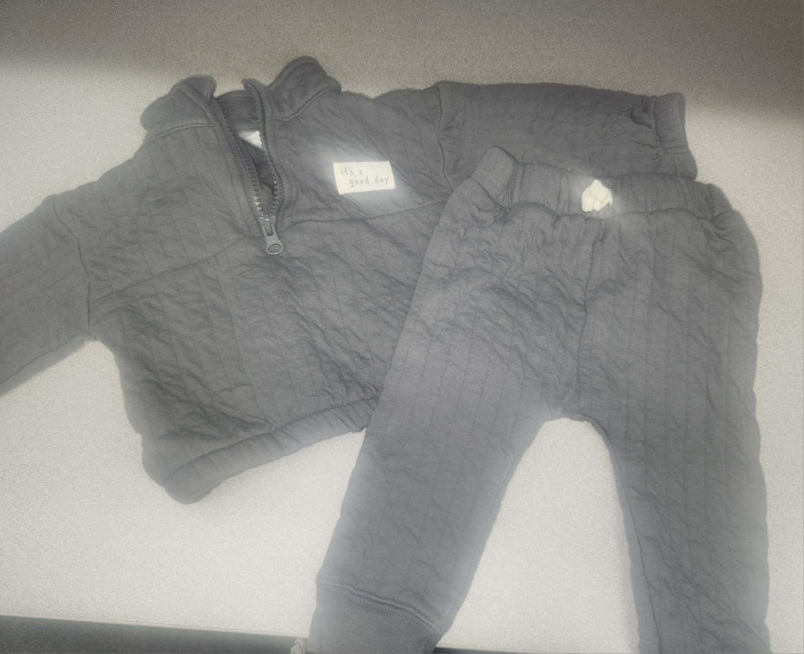 Carter’s Baby It’s a Good Day Sweatsuit size 6-9 Months