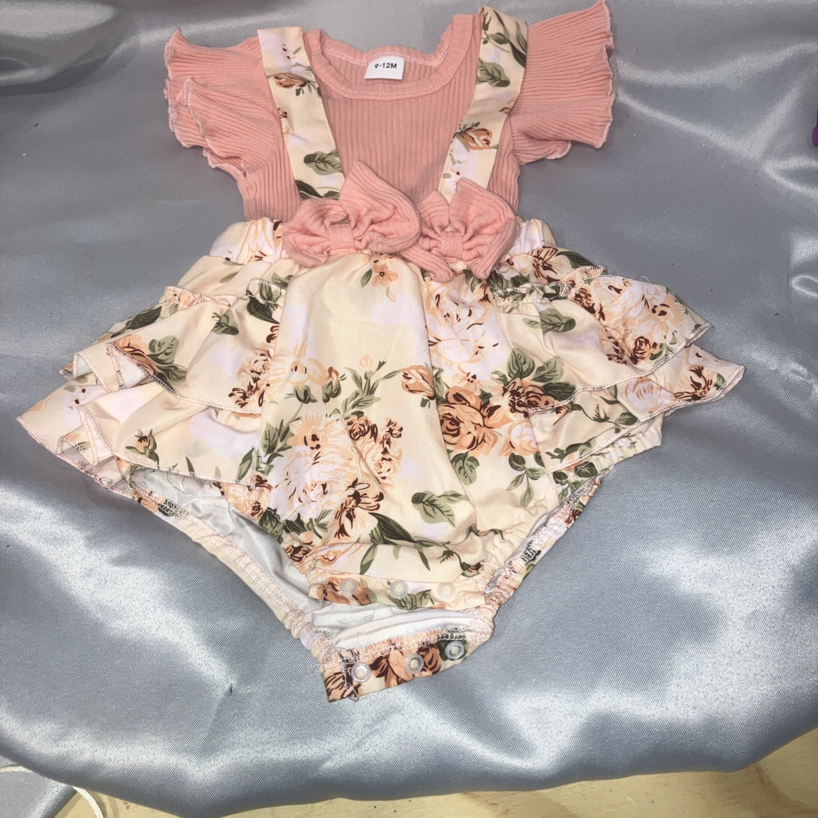 Baby Girl 9-12 Month Peach Floral Dress Romper Outfit-New w/o tags.
