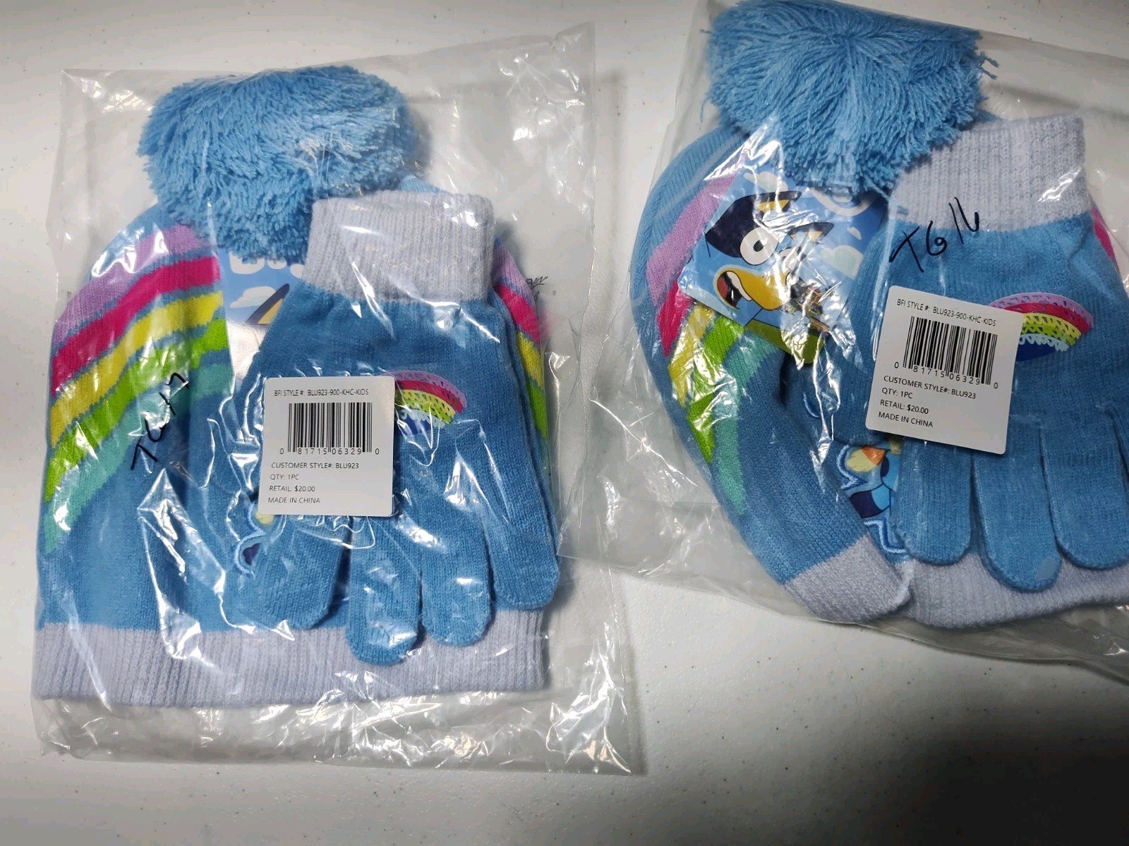 Kid Size Bluey Winter Hat And Glove Set