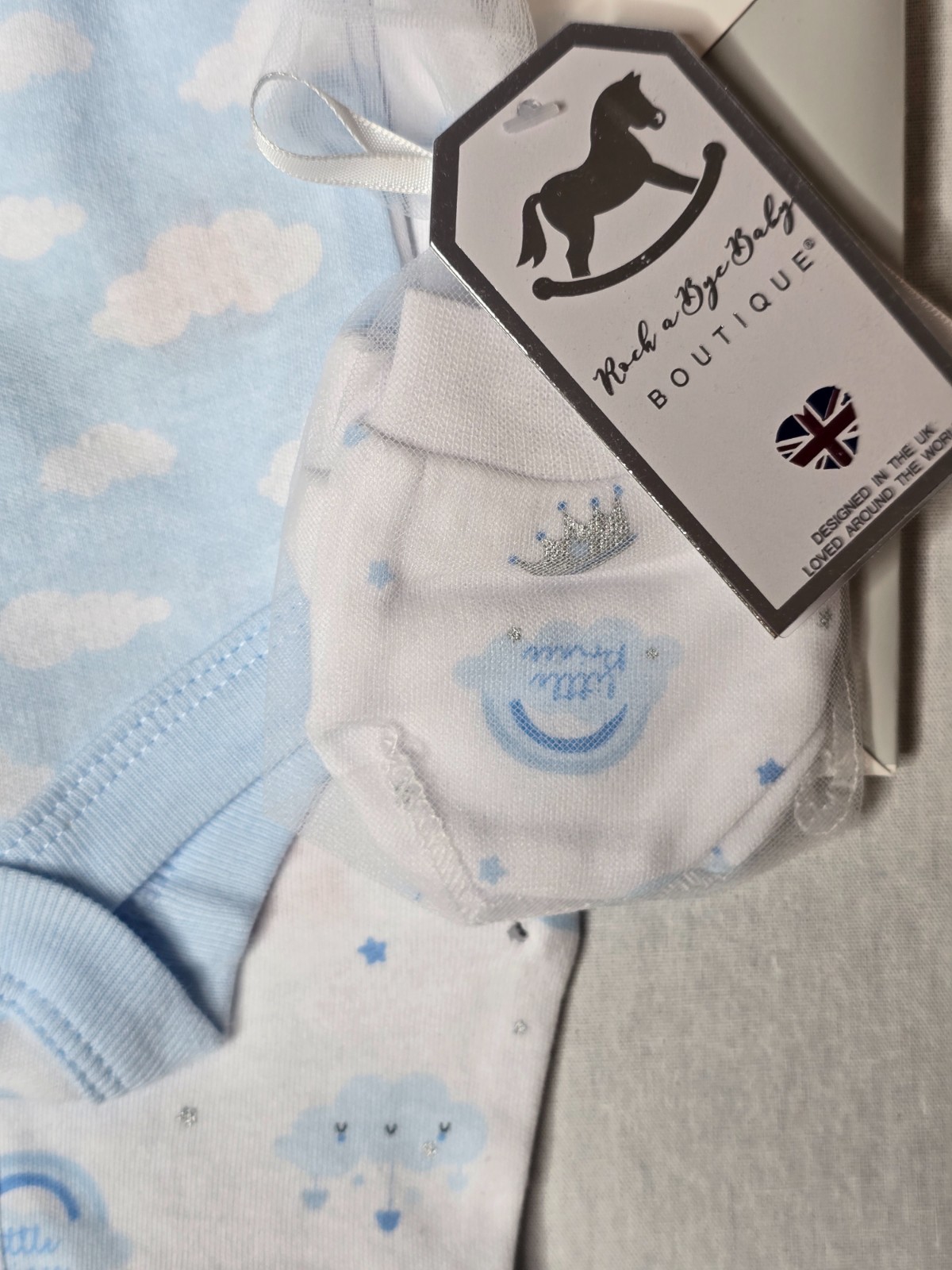 Rock a Bye Baby Boutique Newborn Gift Set 0-3M 5pc Outfit Bodysuits Pants Hat Bo