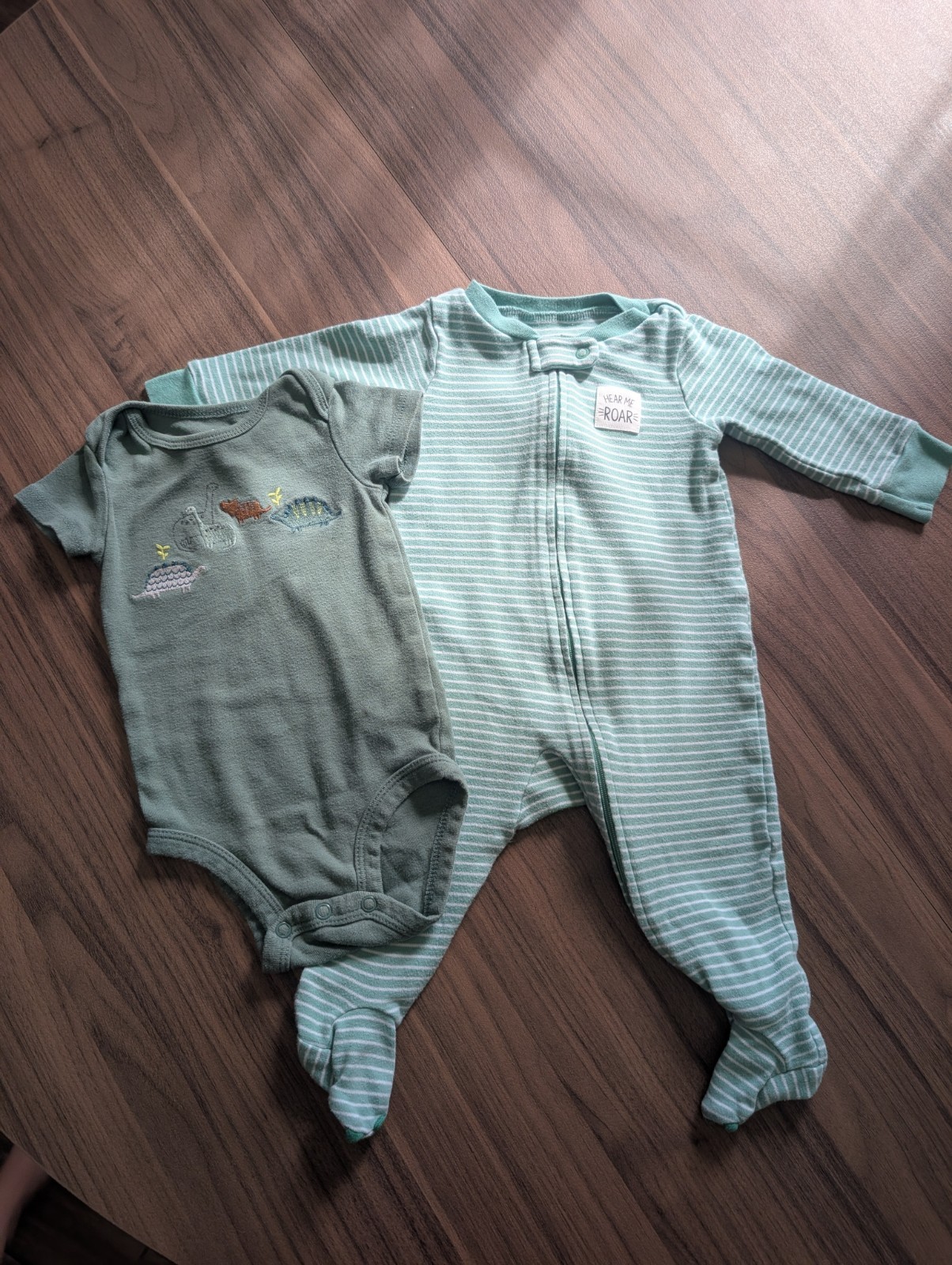 Carter’s Unisex Baby 3-6M 2pc Dinosaur Bodysuit Striped Footed Sleeper