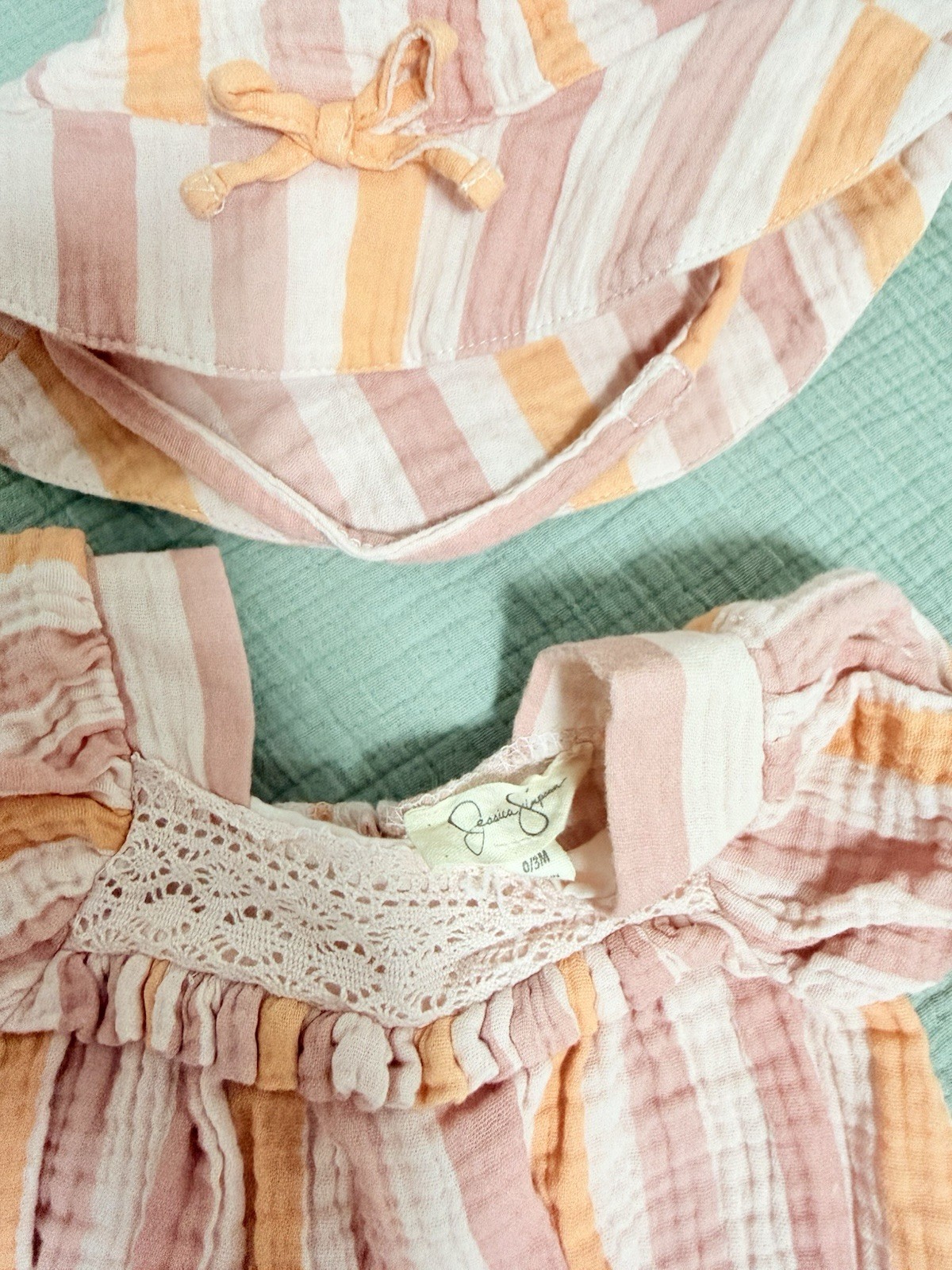 Baby Girl 0-3M 2pc Striped Muslin Cotton Romper & Hat Set Pink/Orange/White