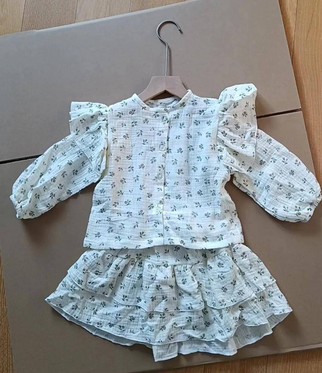 New Girl’s Dress Autumn Floral Lace Shirt+Cake Skirt Two-piece Set
